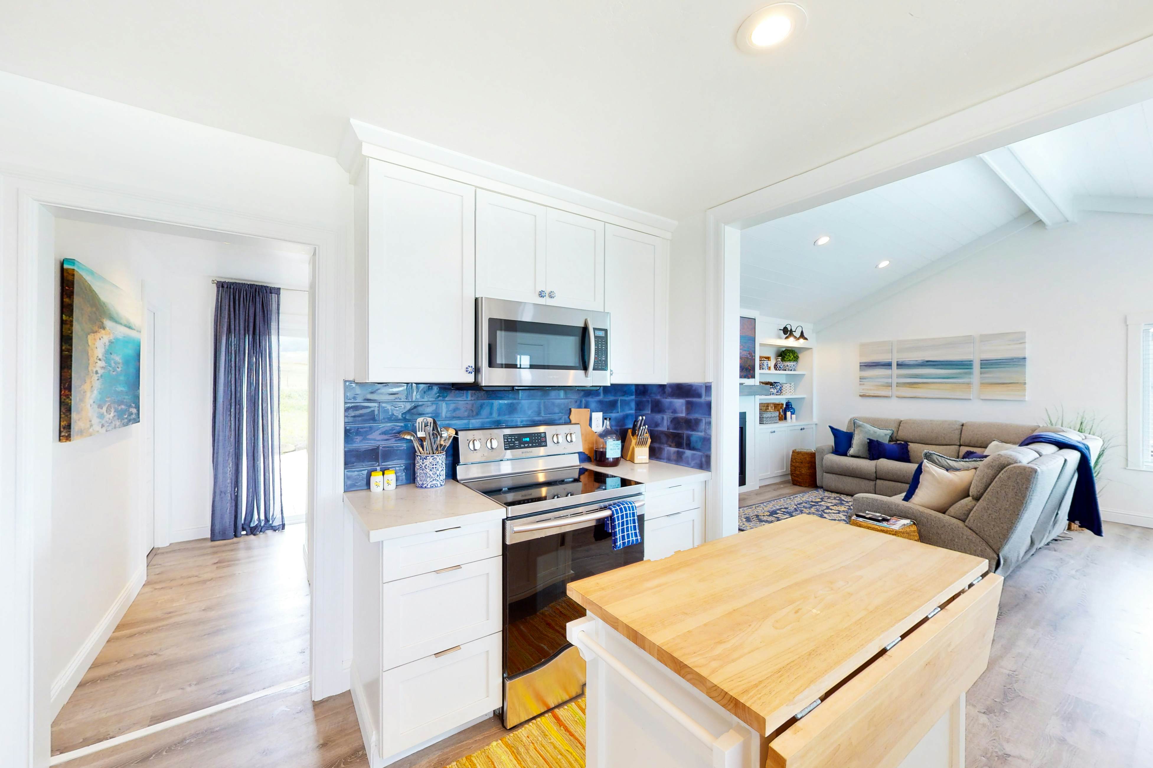 The Cottage at Carmet 2 BD Bodega Bay, CA Vacation Rental Vacasa