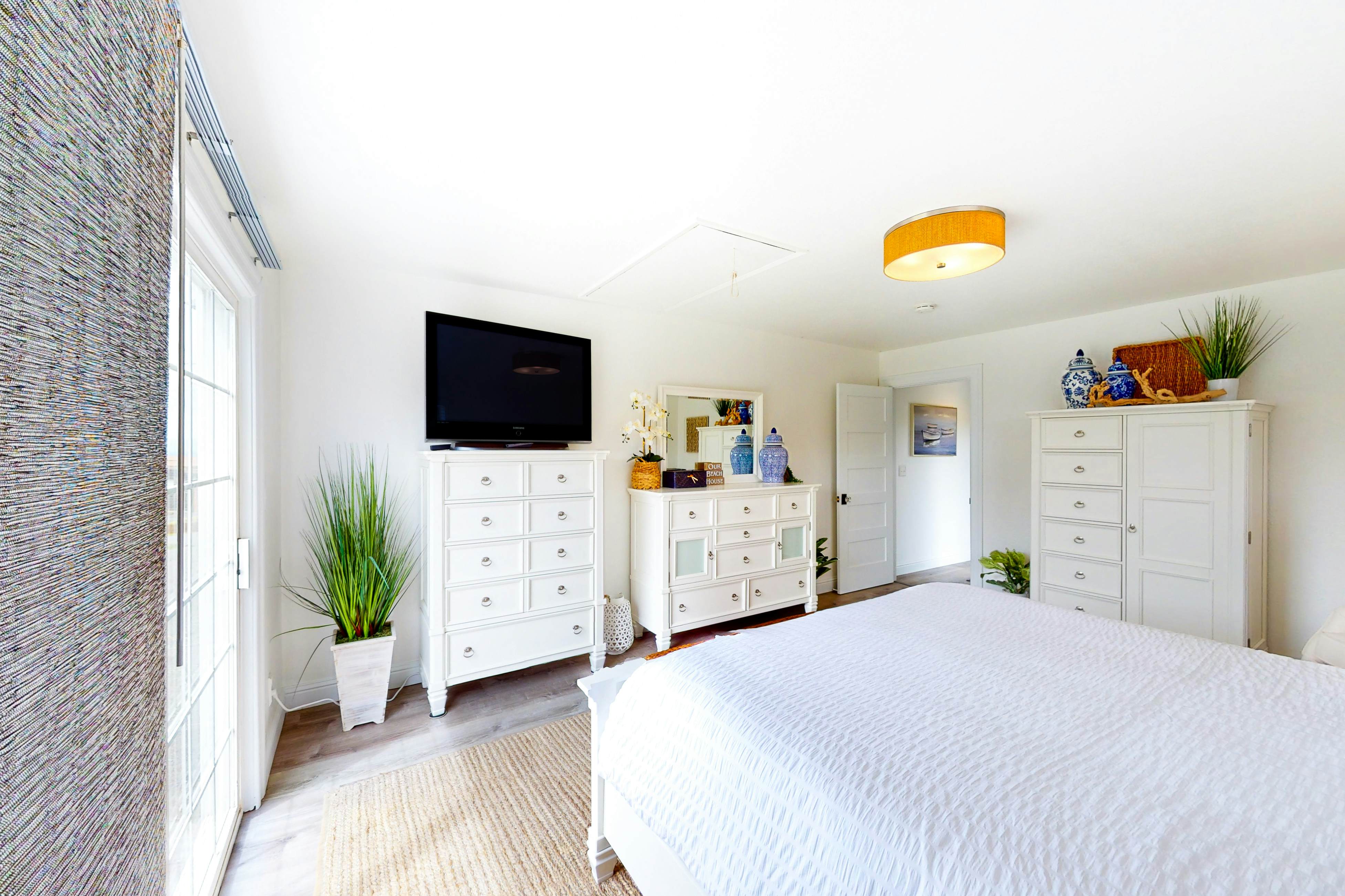 The Cottage at Carmet 2 BD Bodega Bay, CA Vacation Rental Vacasa