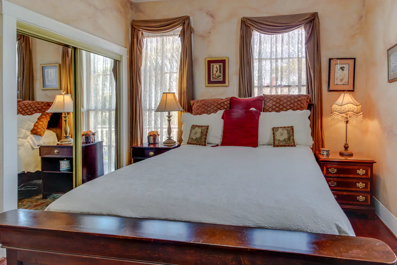 Galveston Victorian House 3 BD Vacation Rental in Galveston, TX Vacasa