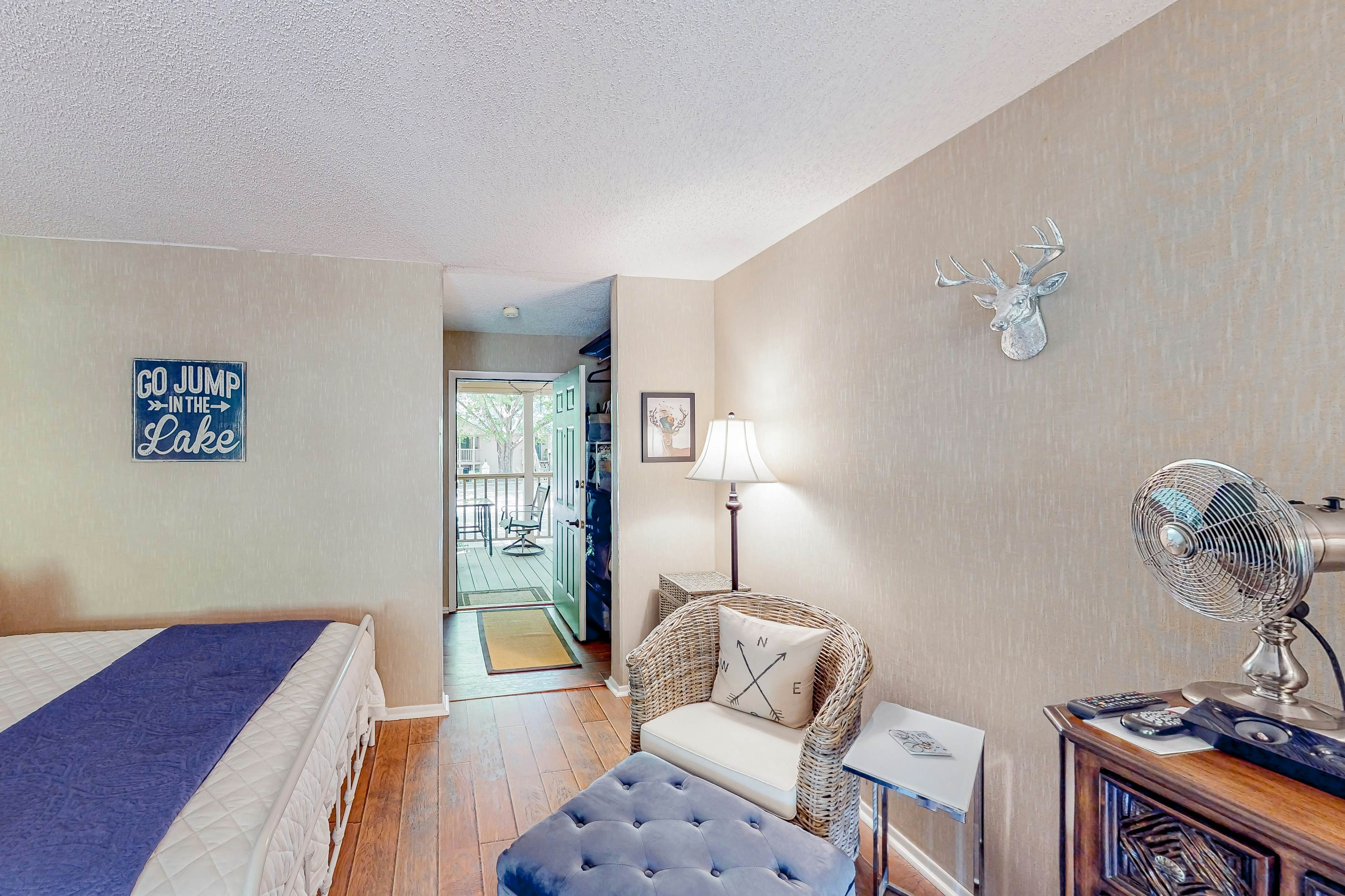 Apple Valley Treetop Villa