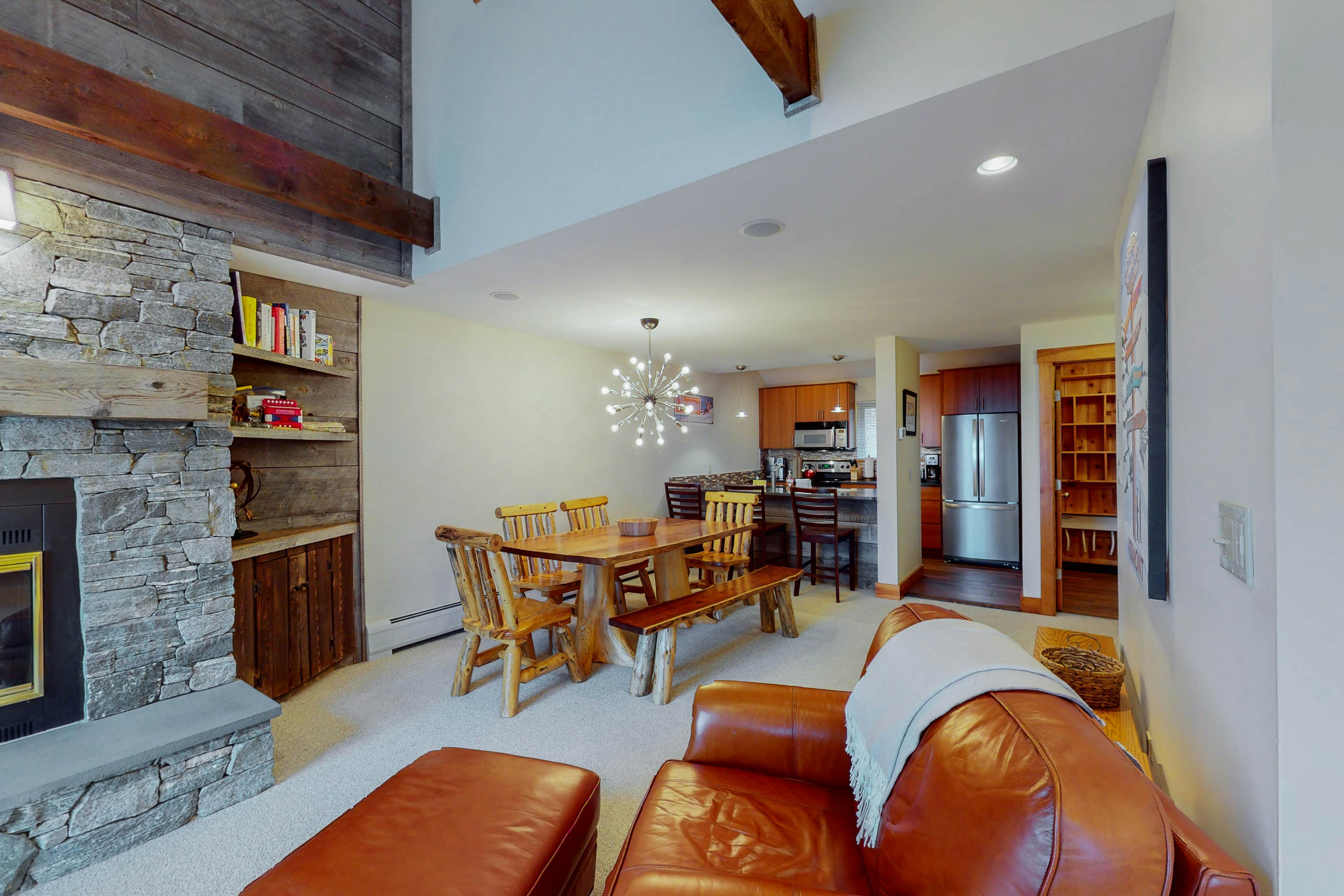 Sachem Slopeside - Okemo Trailside 21B