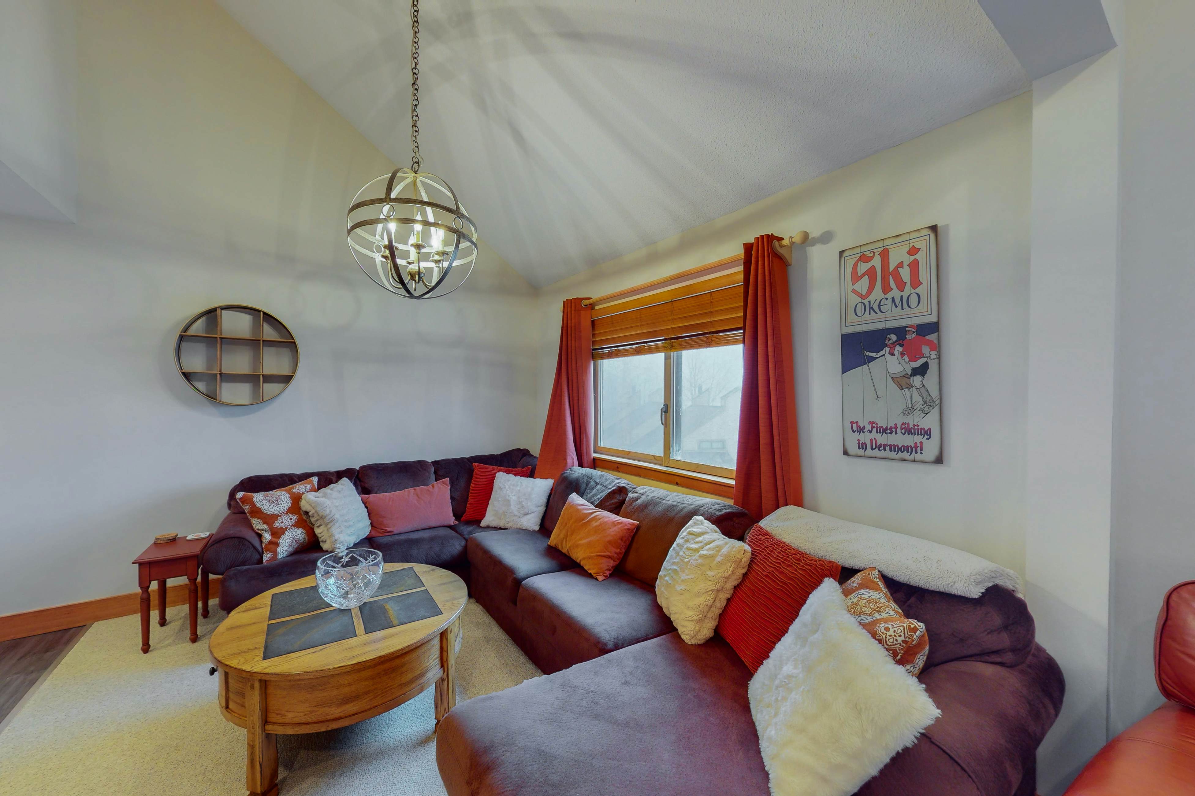 Sachem Slopeside - Okemo Trailside 21B