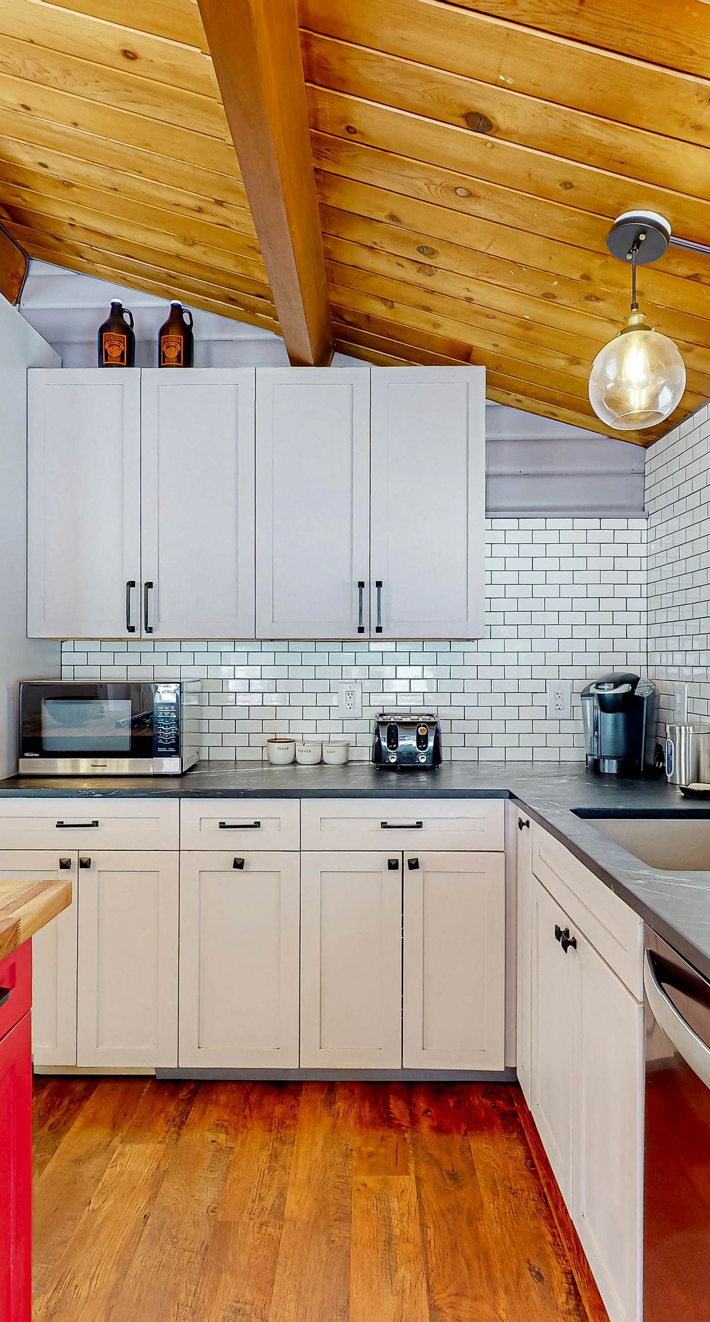 Fox Den-Mountain Luxe