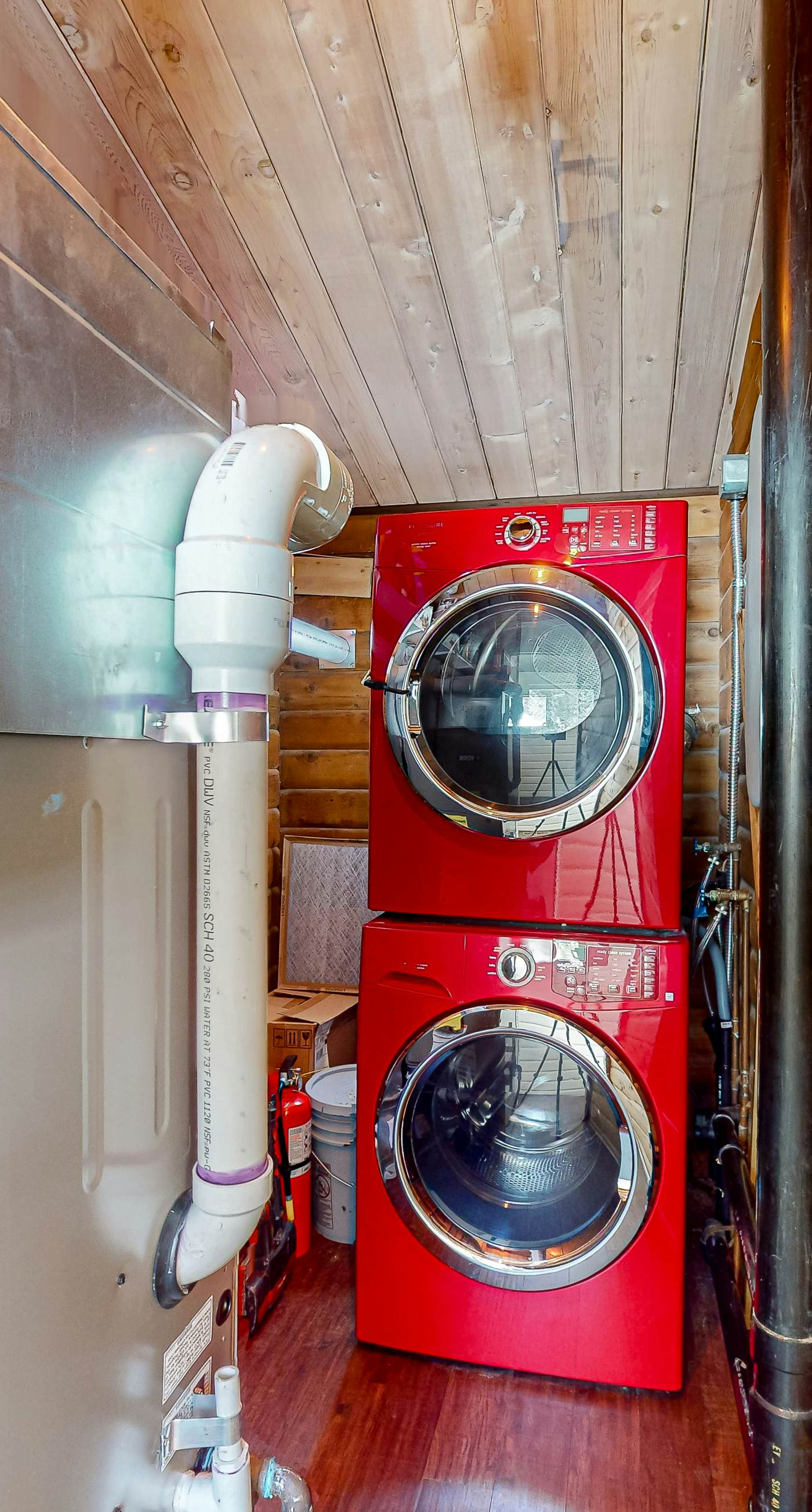 Fox Den-Mountain Luxe