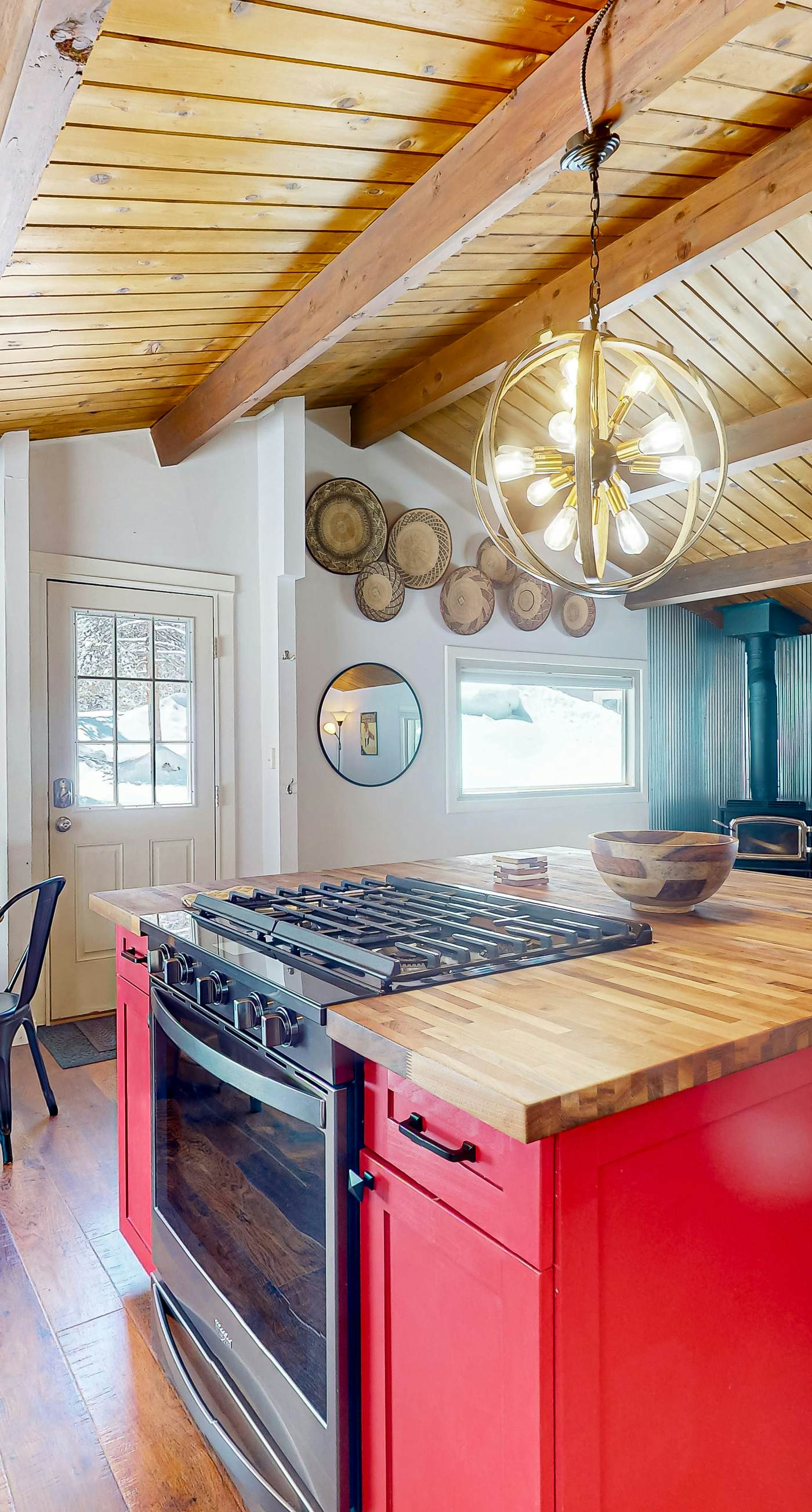 Fox Den-Mountain Luxe