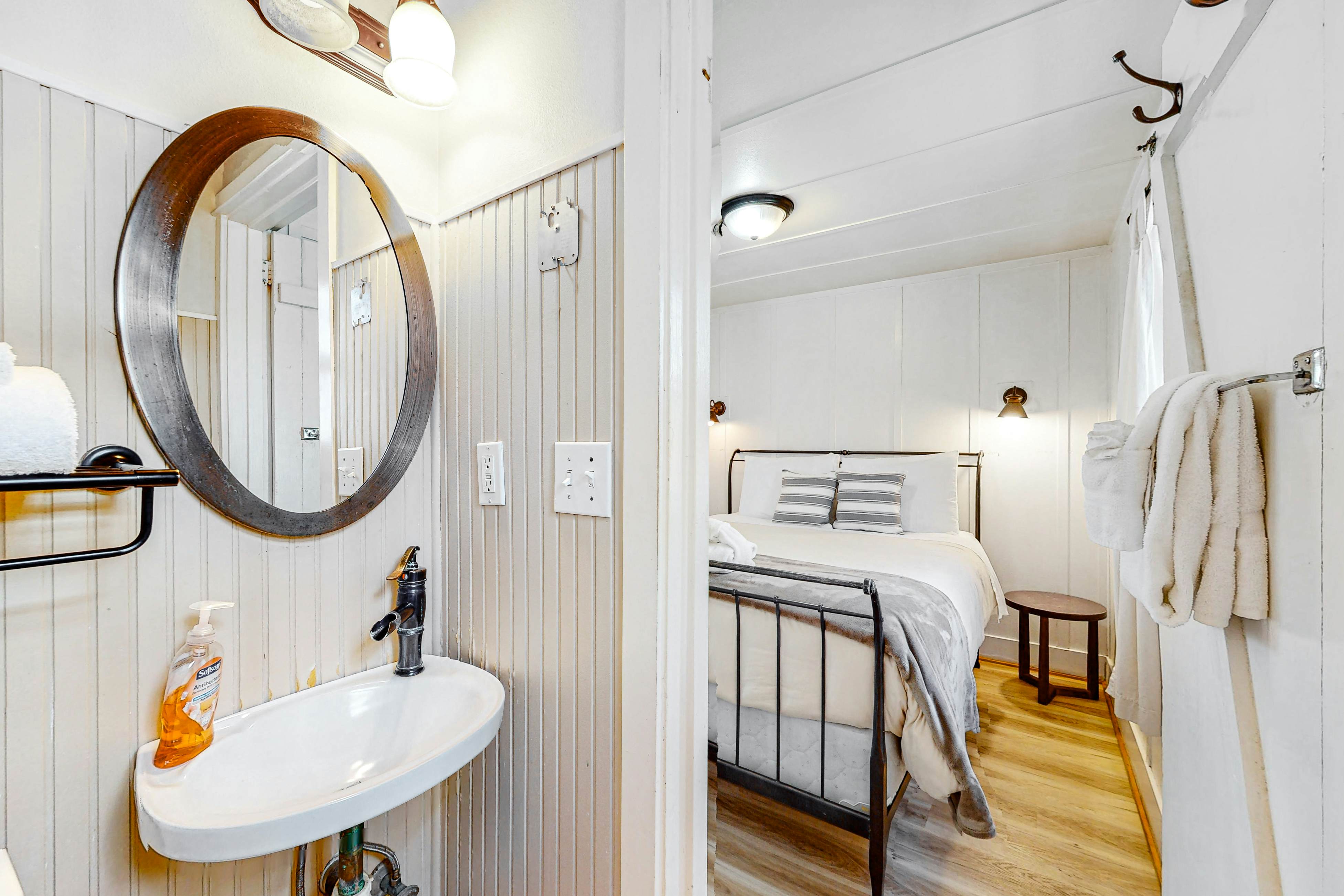 Hidden Villa Cottage #2 - The Shell Cottage