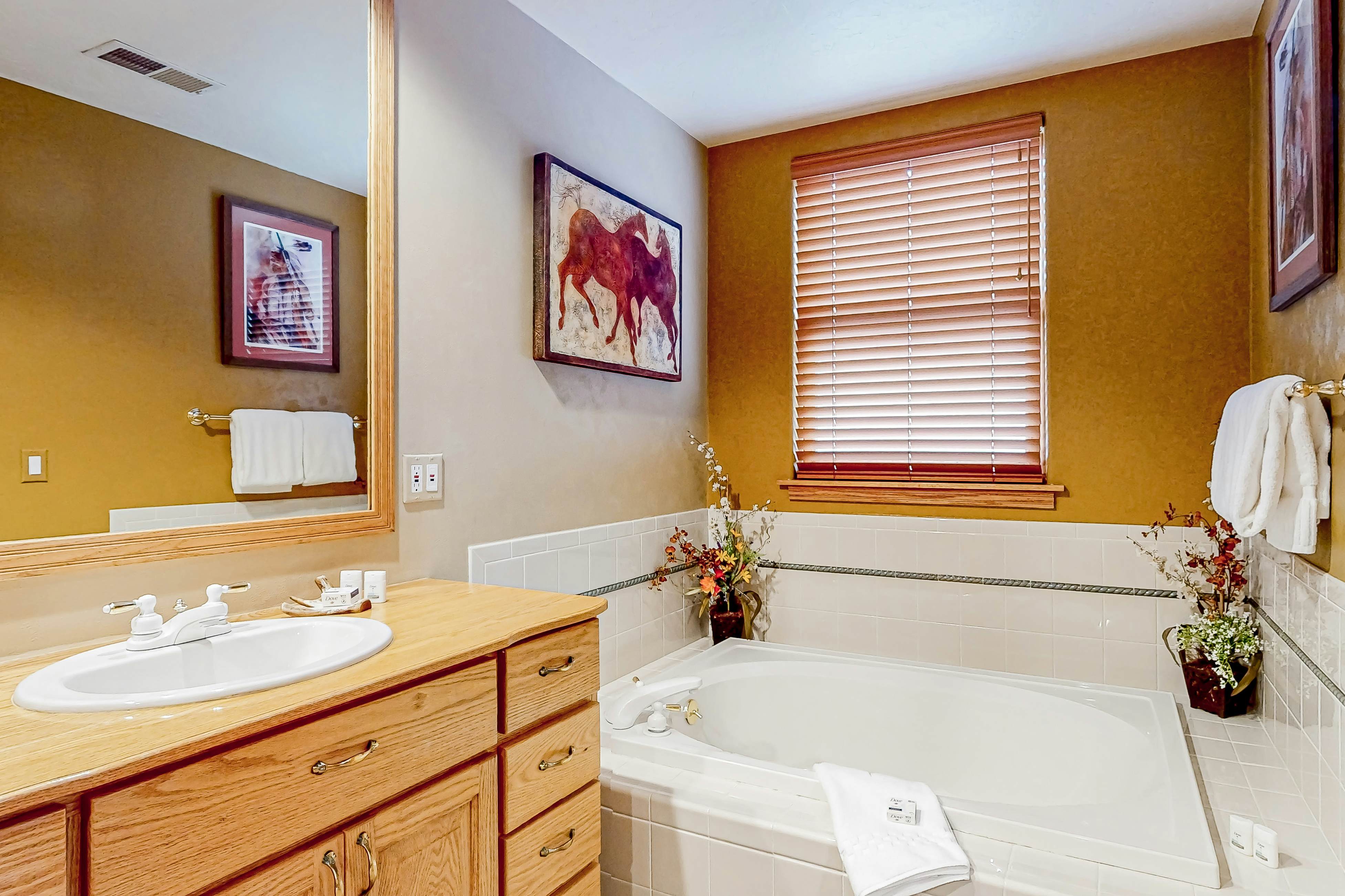 Evergreen Retreat, Unit 101