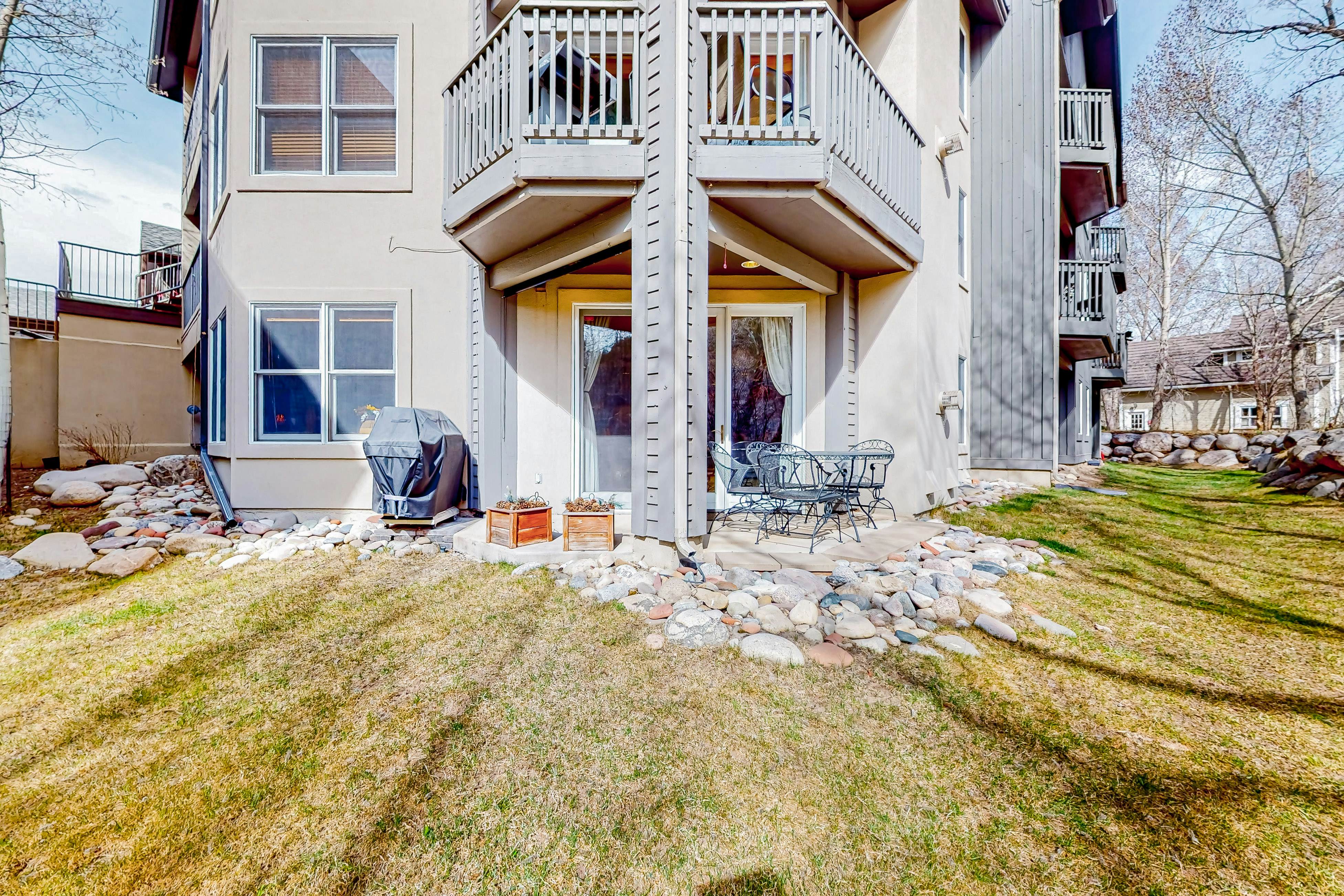 Evergreen Retreat, Unit 101