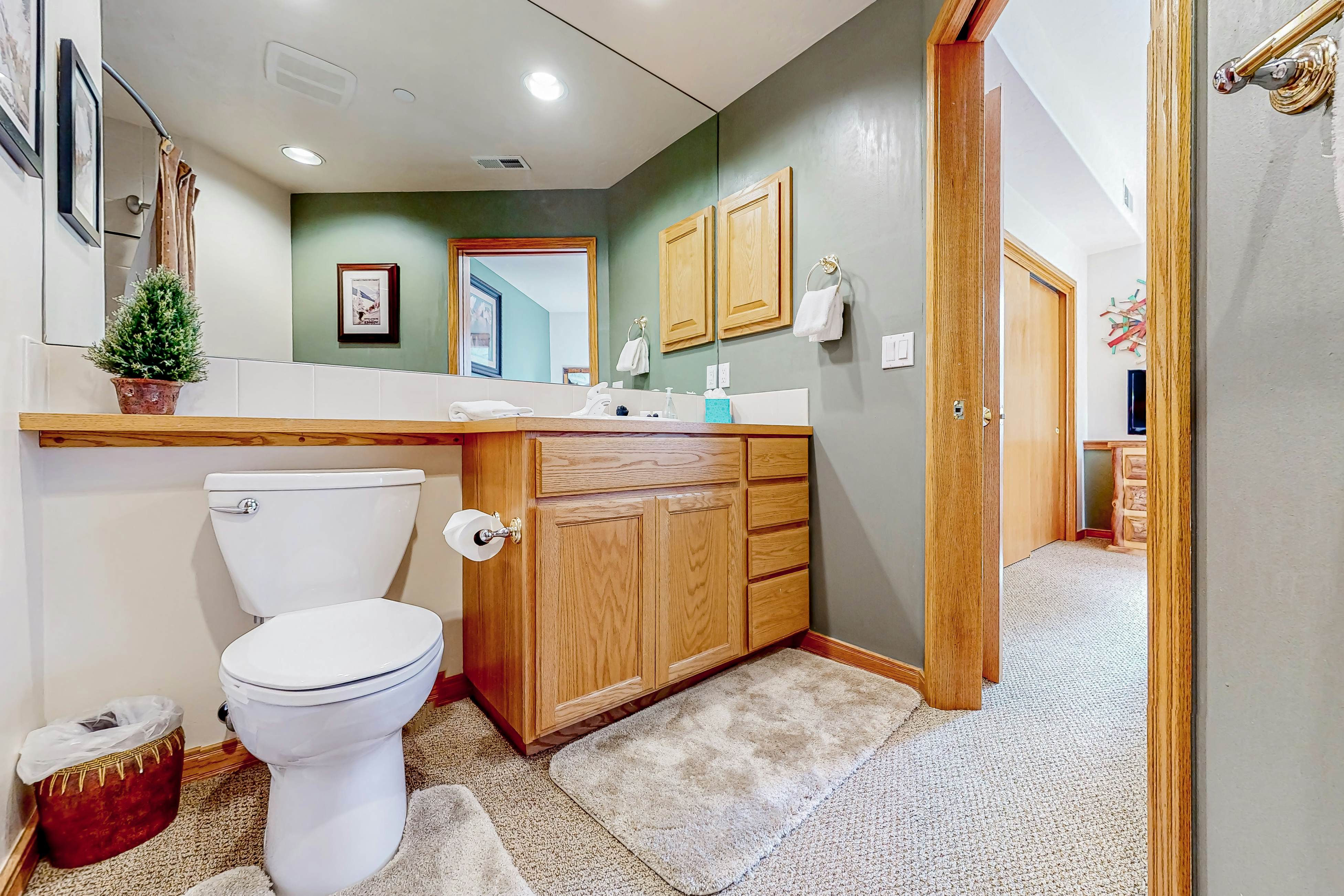 Evergreen Retreat, Unit 101