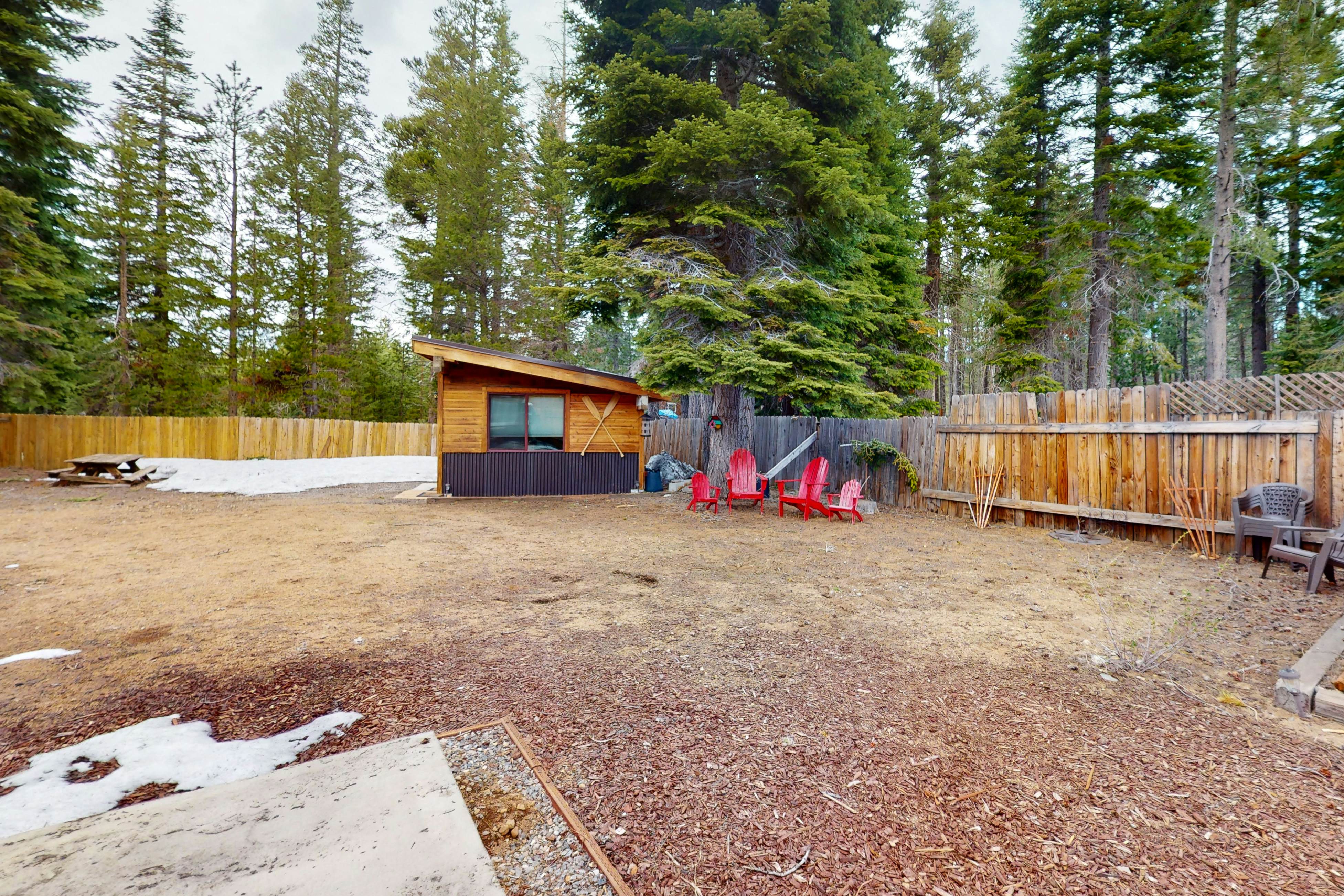 Pine Lantern Retreat