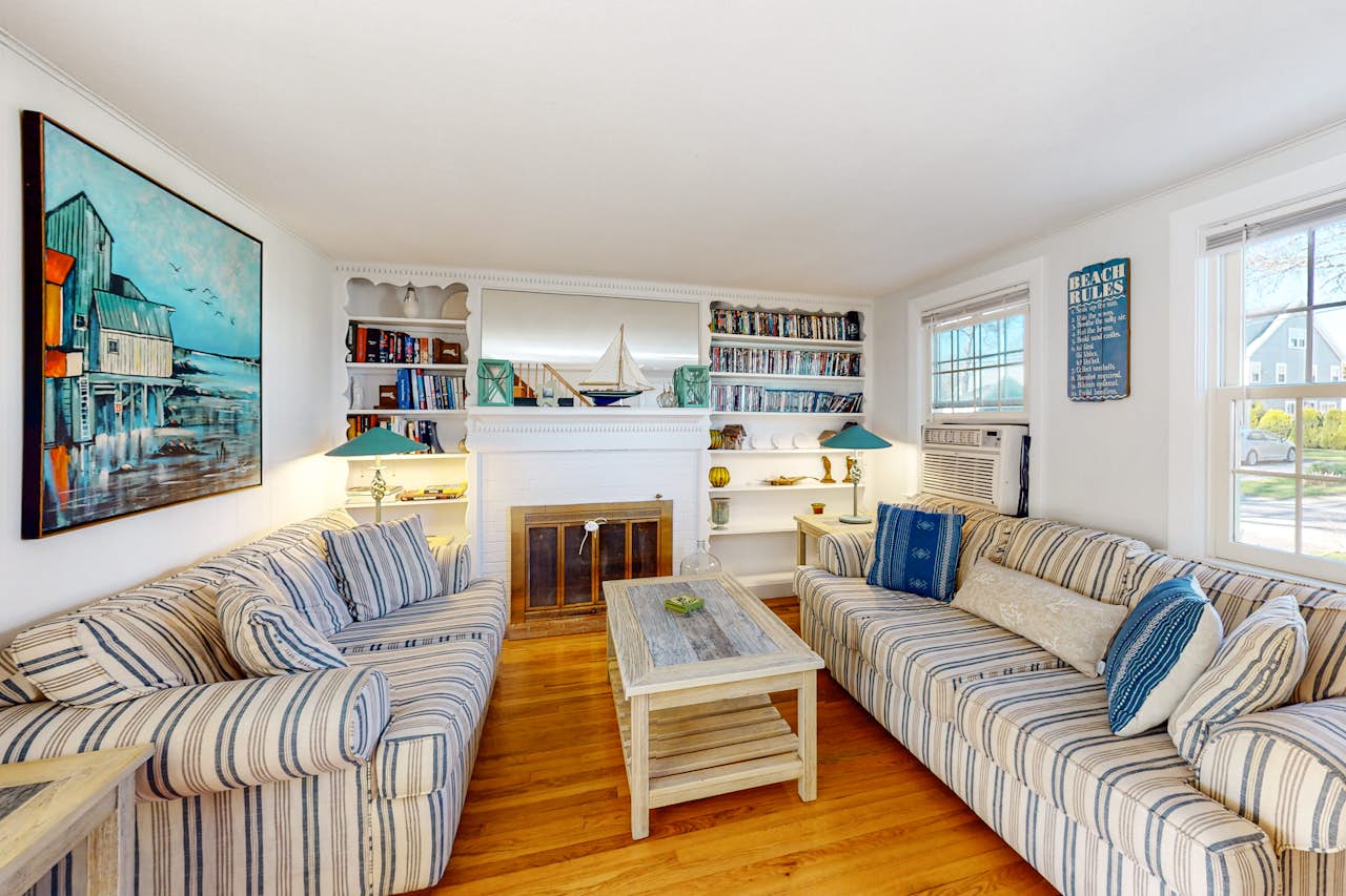 Falmouth Heights Beach Home 5 BD Falmouth, MA Vacation Rental Vacasa