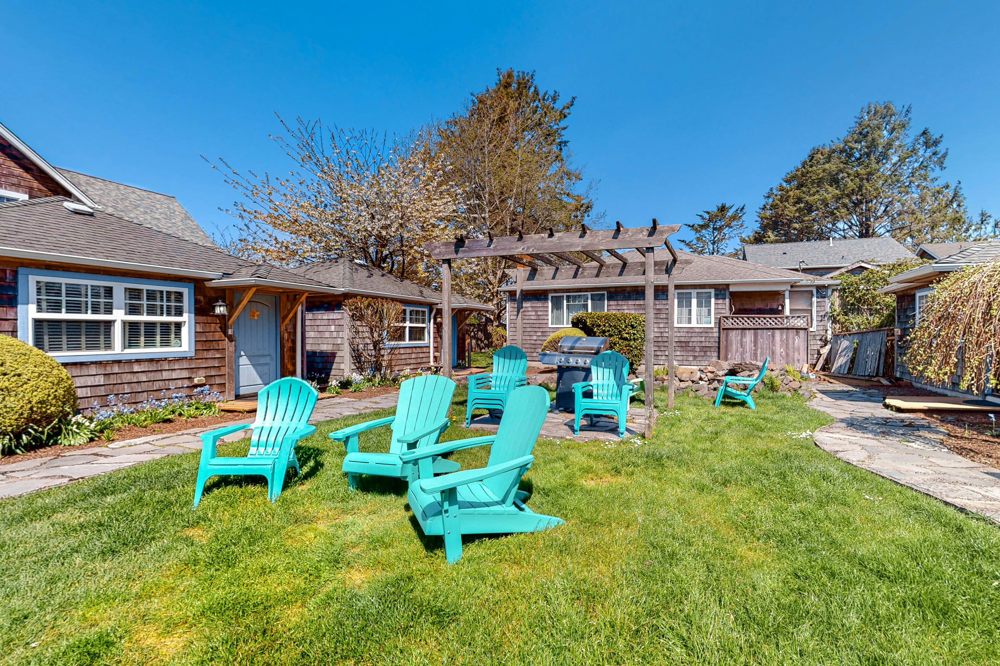 Hidden Villa Cottage #1 - The Nautical Cottage