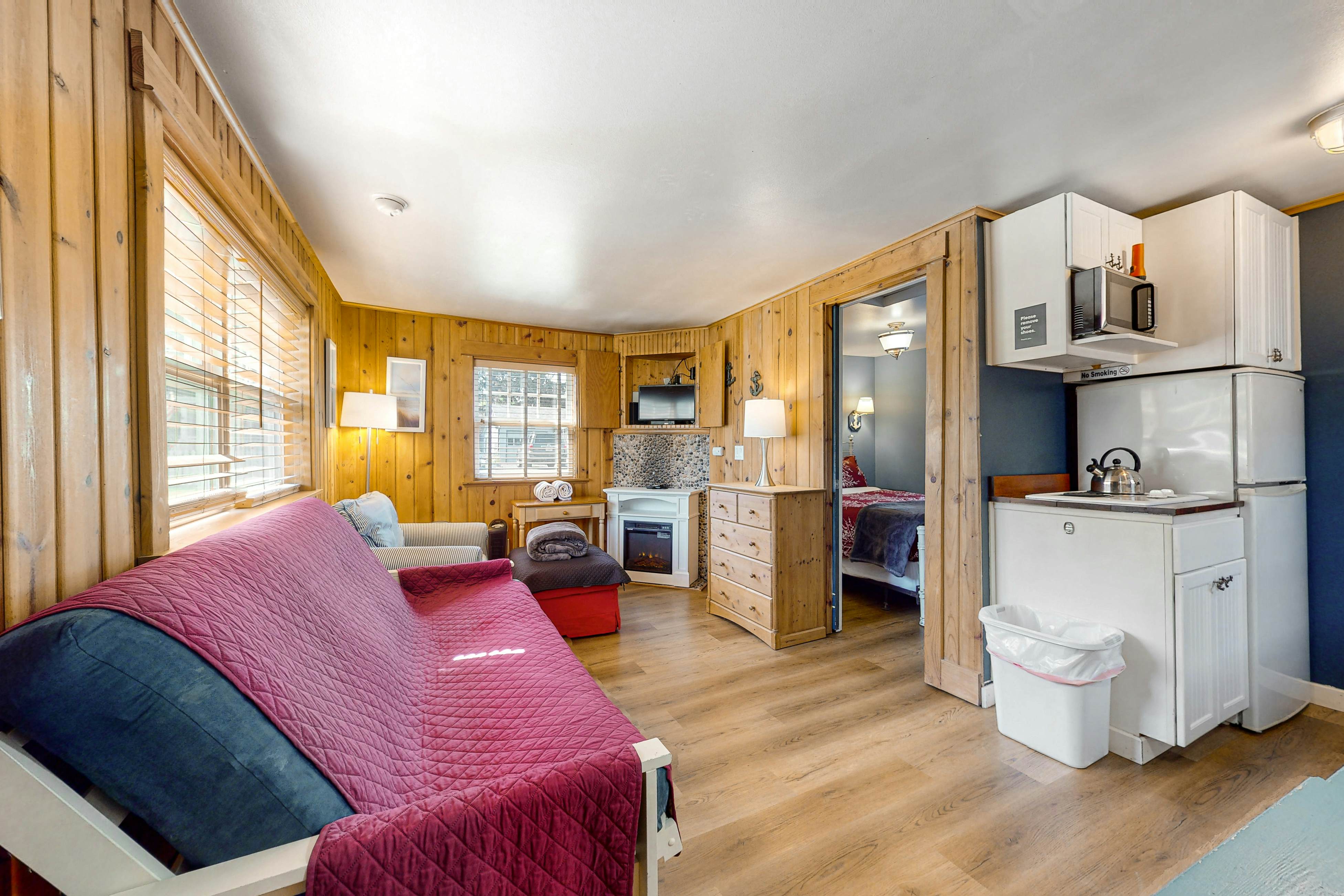 Hidden Villa Cottage #1 - The Nautical Cottage