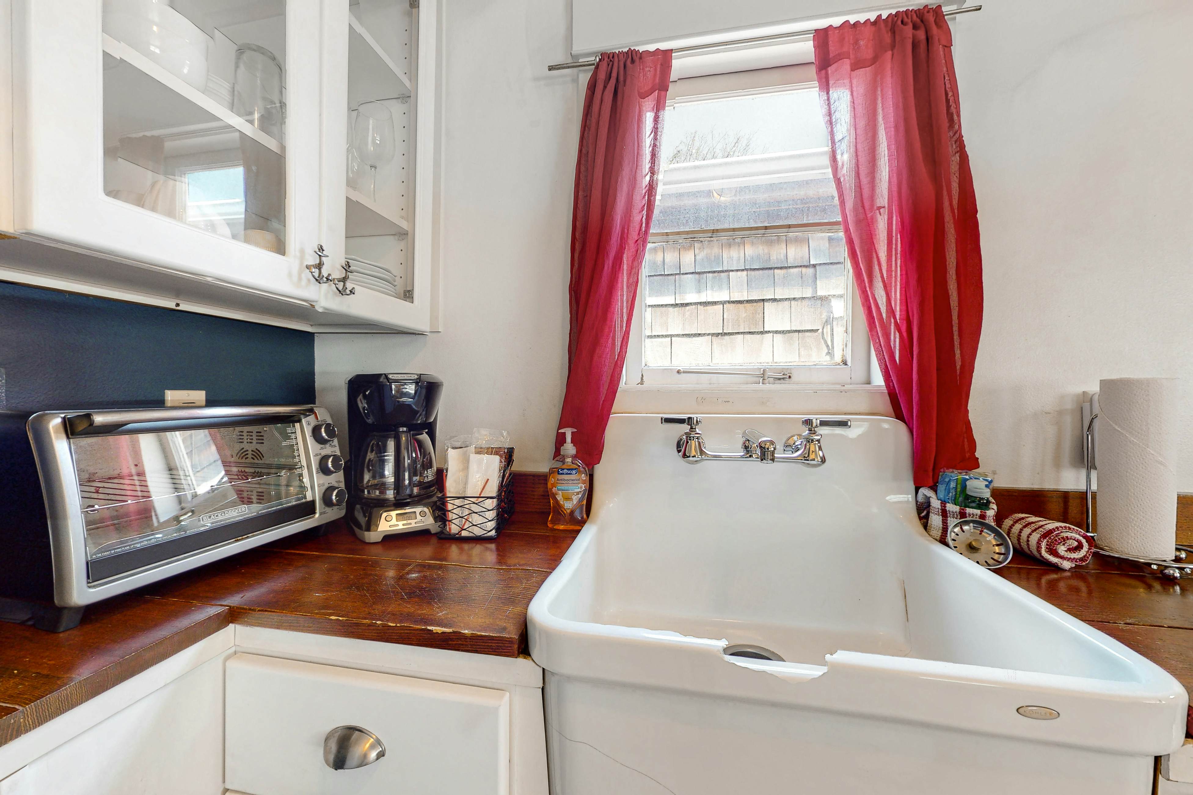 Hidden Villa Cottage #1 - The Nautical Cottage