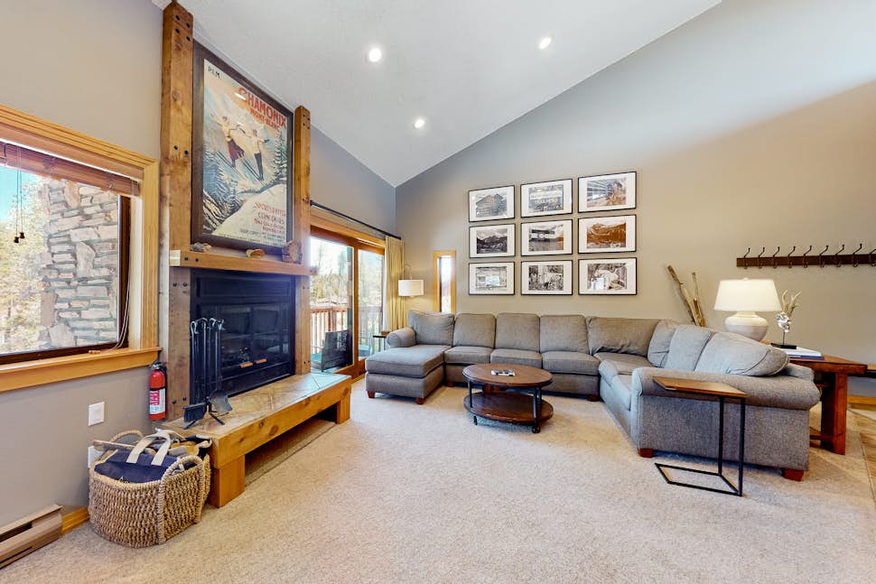 Pine Ridge 09F 2 BD Breckenridge, CO Vacation Rental Vacasa