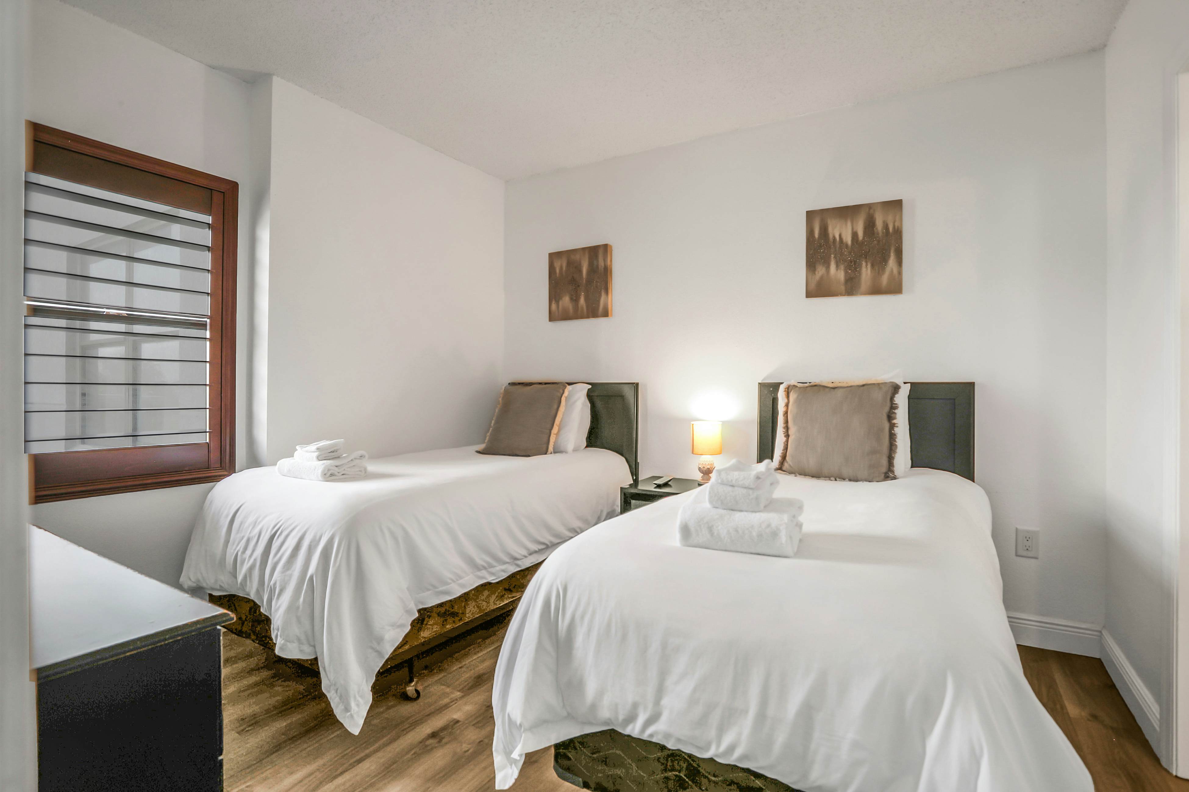 The Enclave - Unit 1601