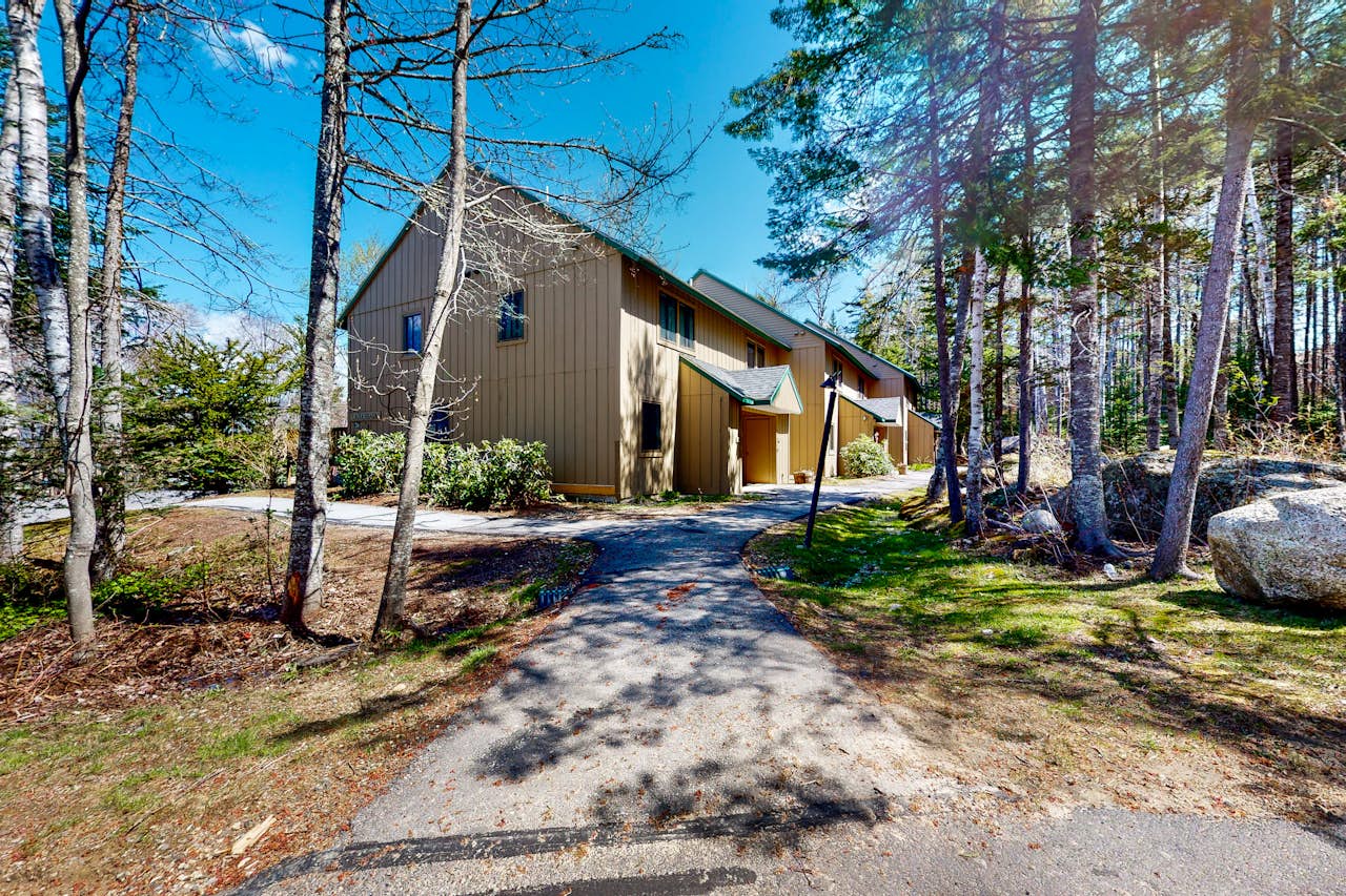 White Mountains Waterville Retreat 2 BD Waterville Valley, NH Vacation Rental Vacasa