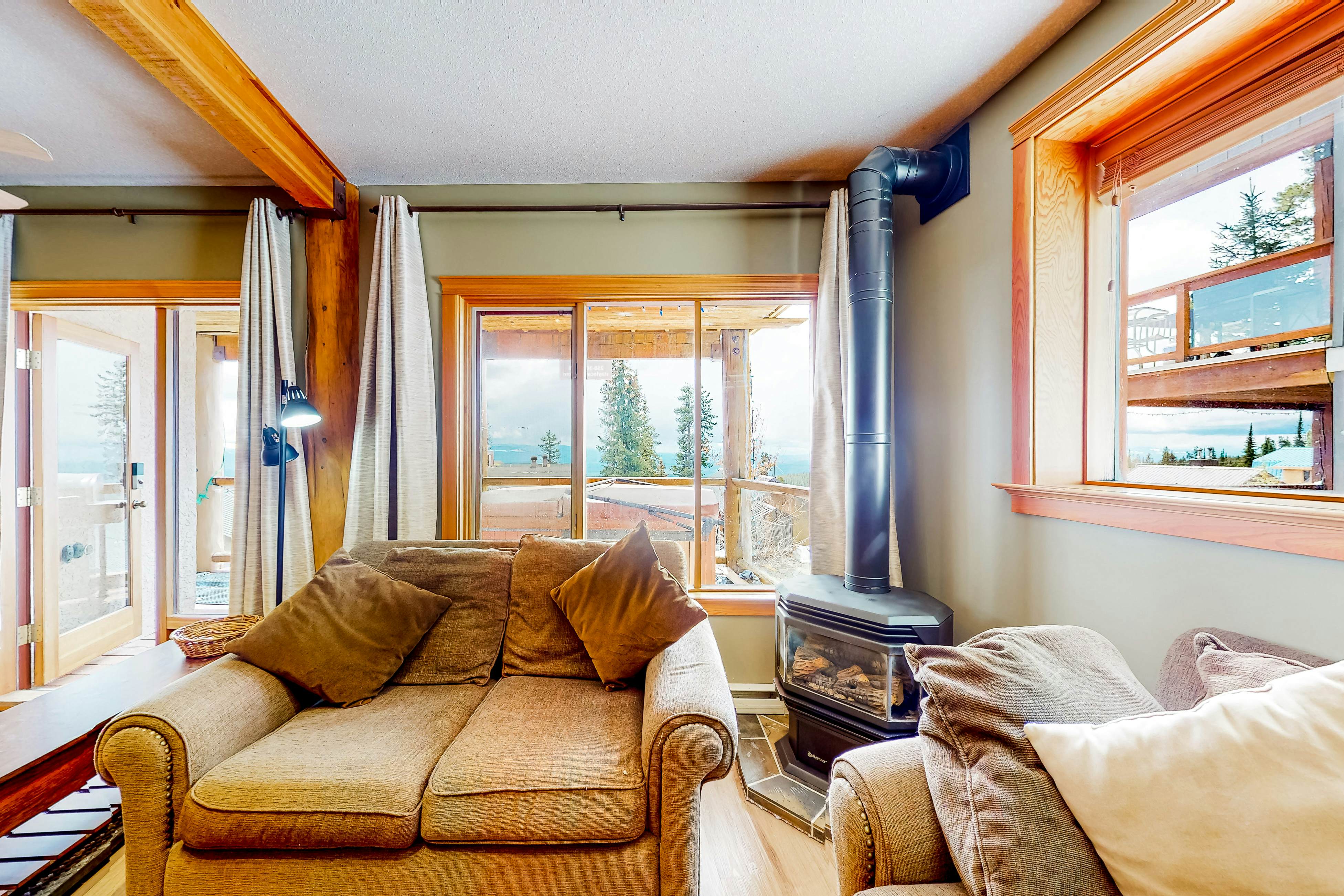 Snow Leopard's Retreat