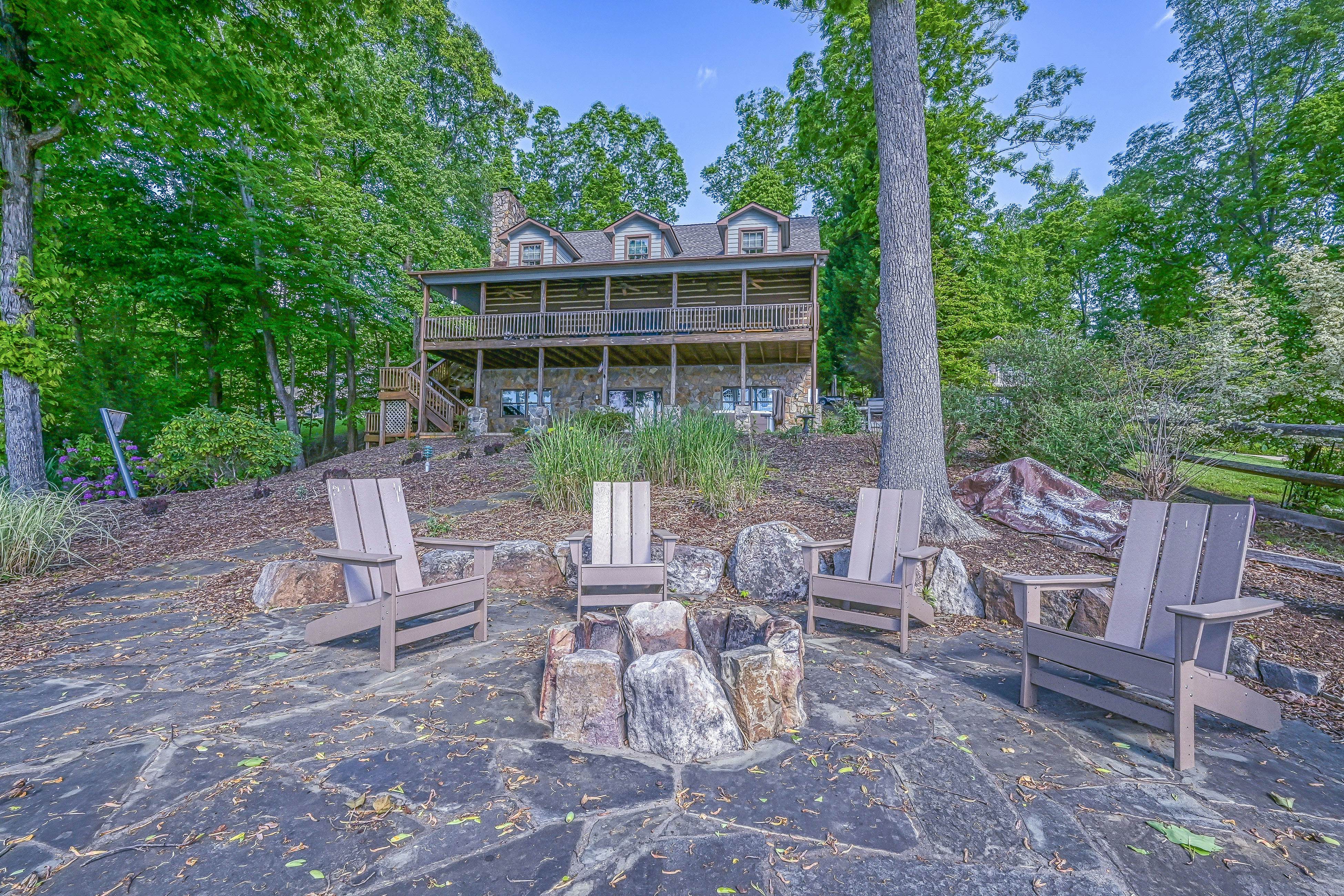 The Lodge on Smith Mountain Lake