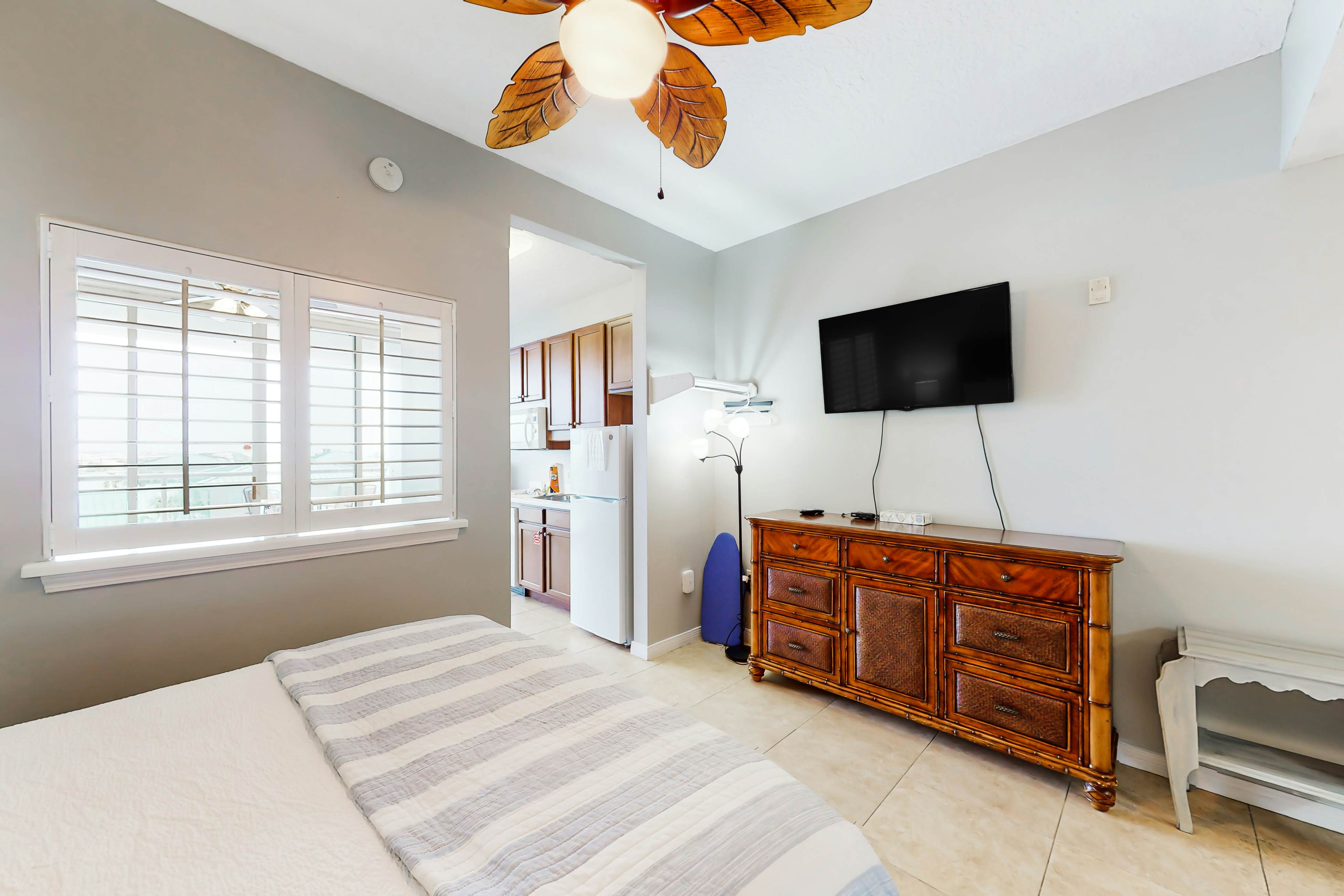 Destin West Resort - Gulfside Villa V402