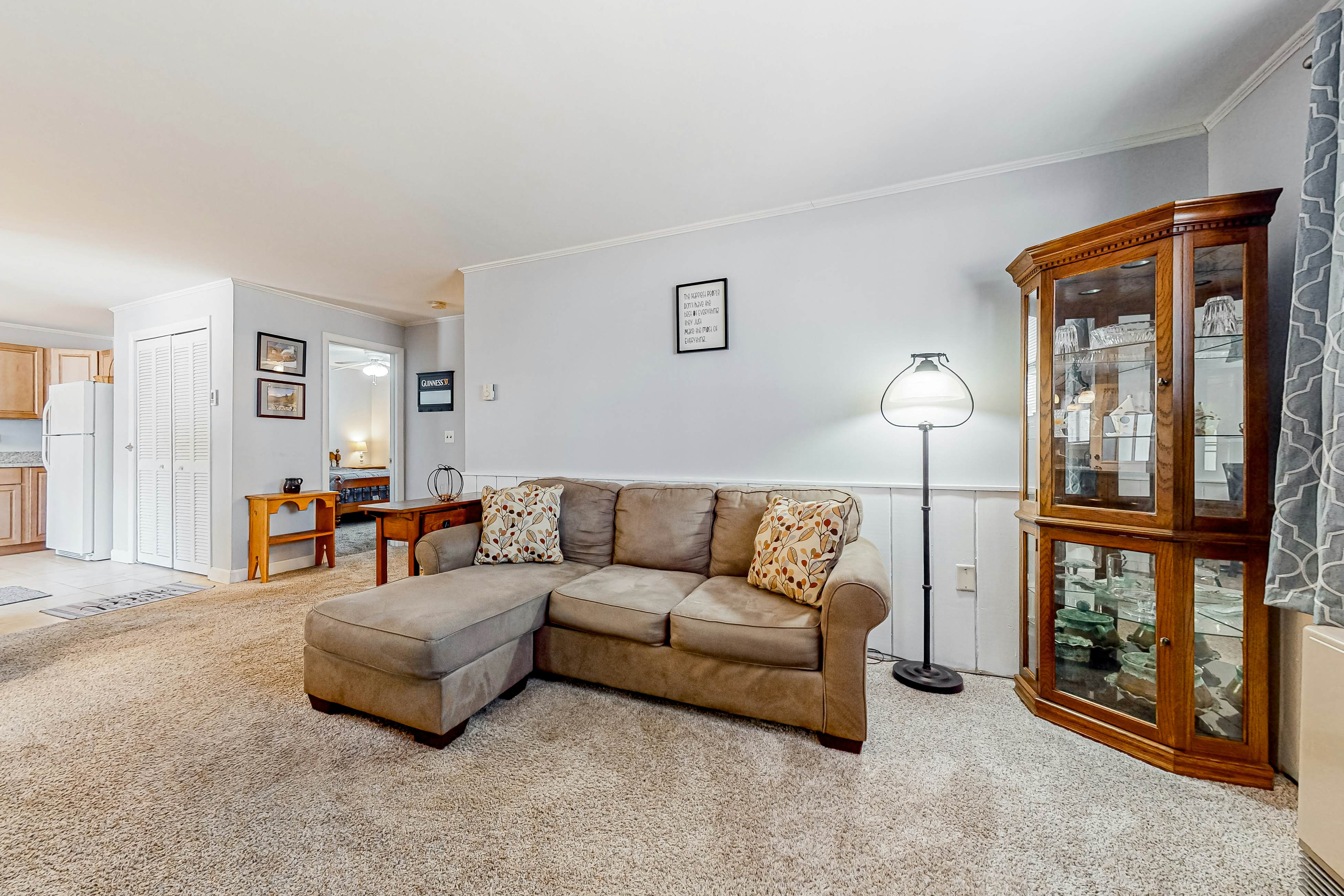 Downtown Beauty - Unit 1