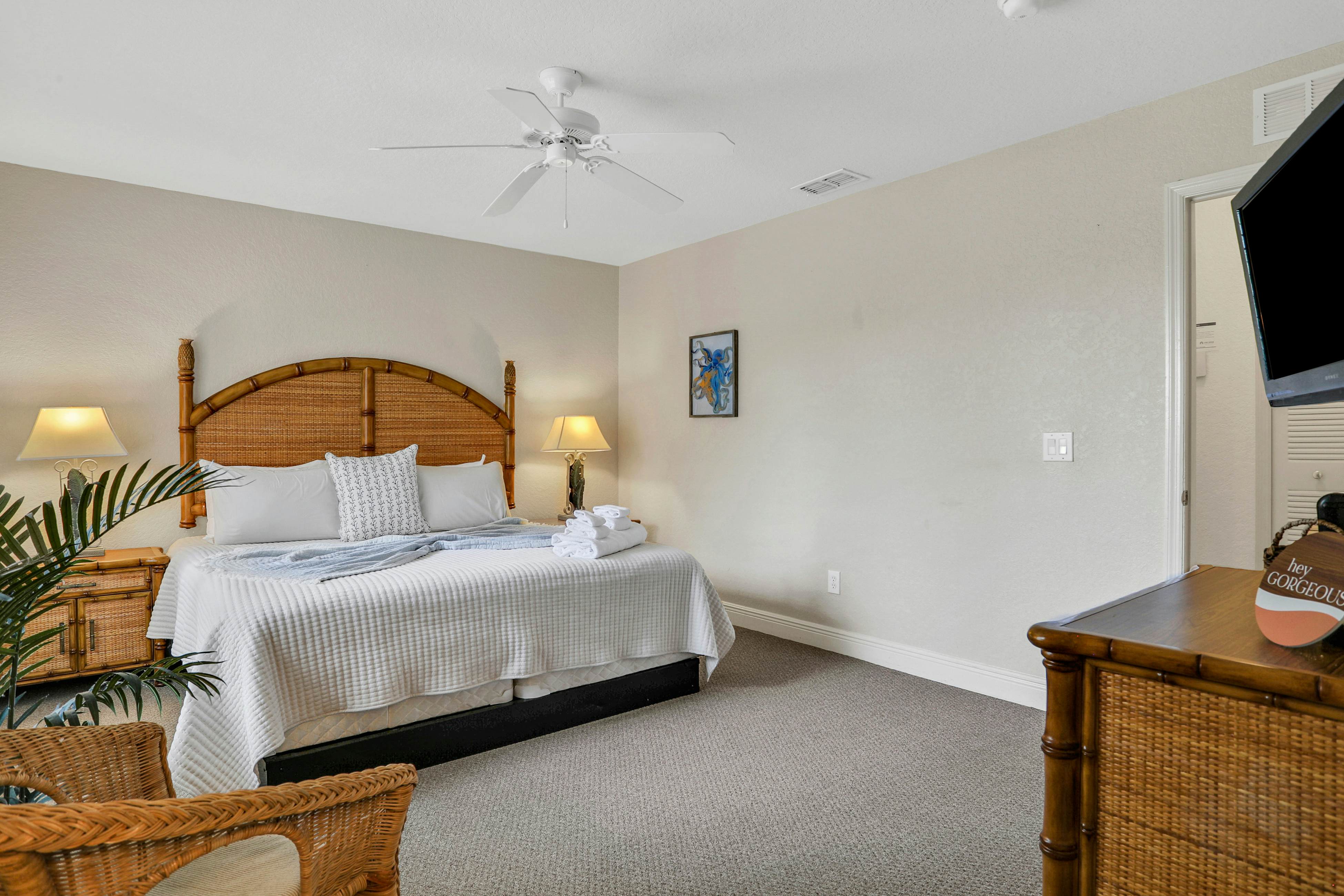 Mermaid Cove - Regal Palms Resort