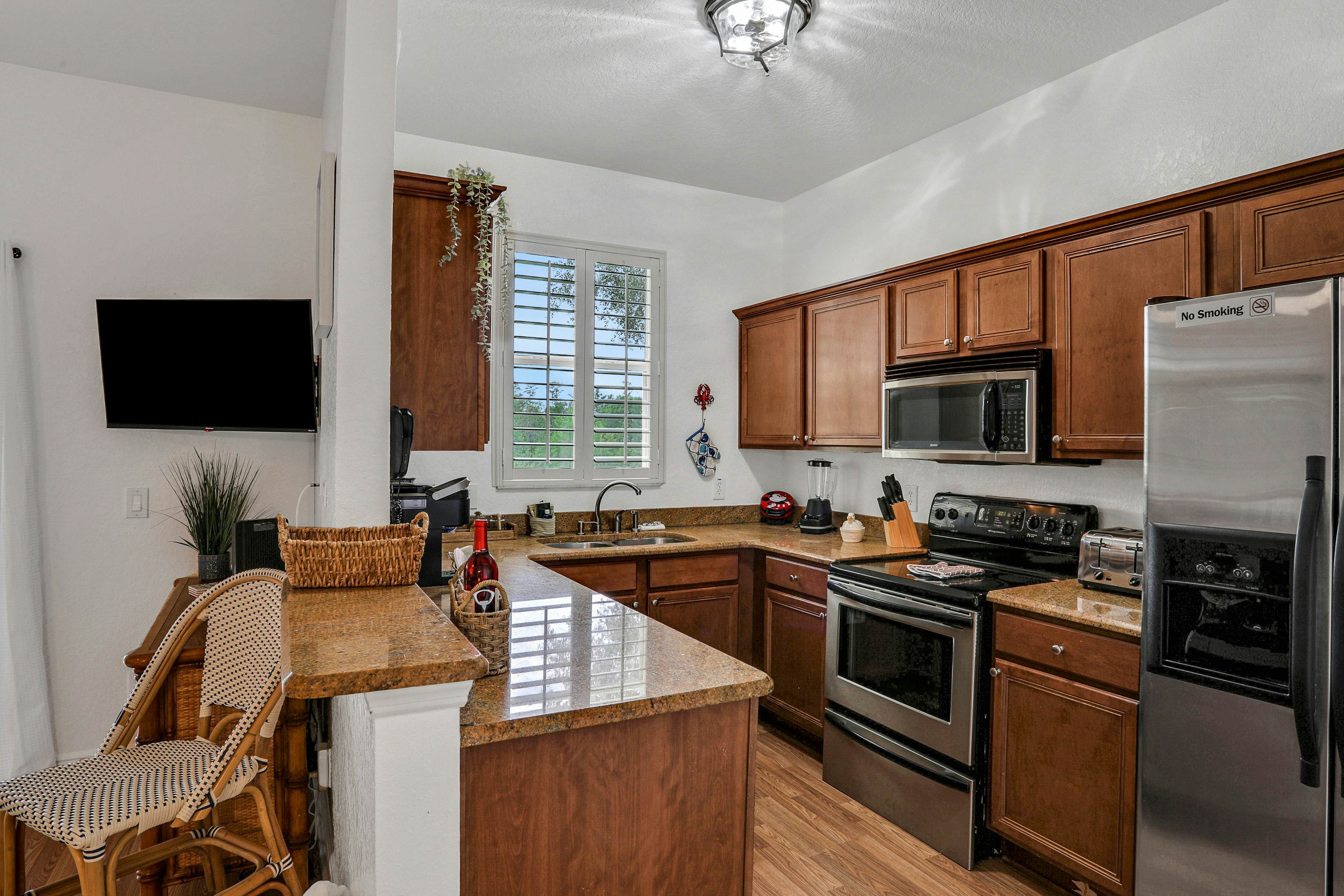 Mermaid Cove - Regal Palms Resort