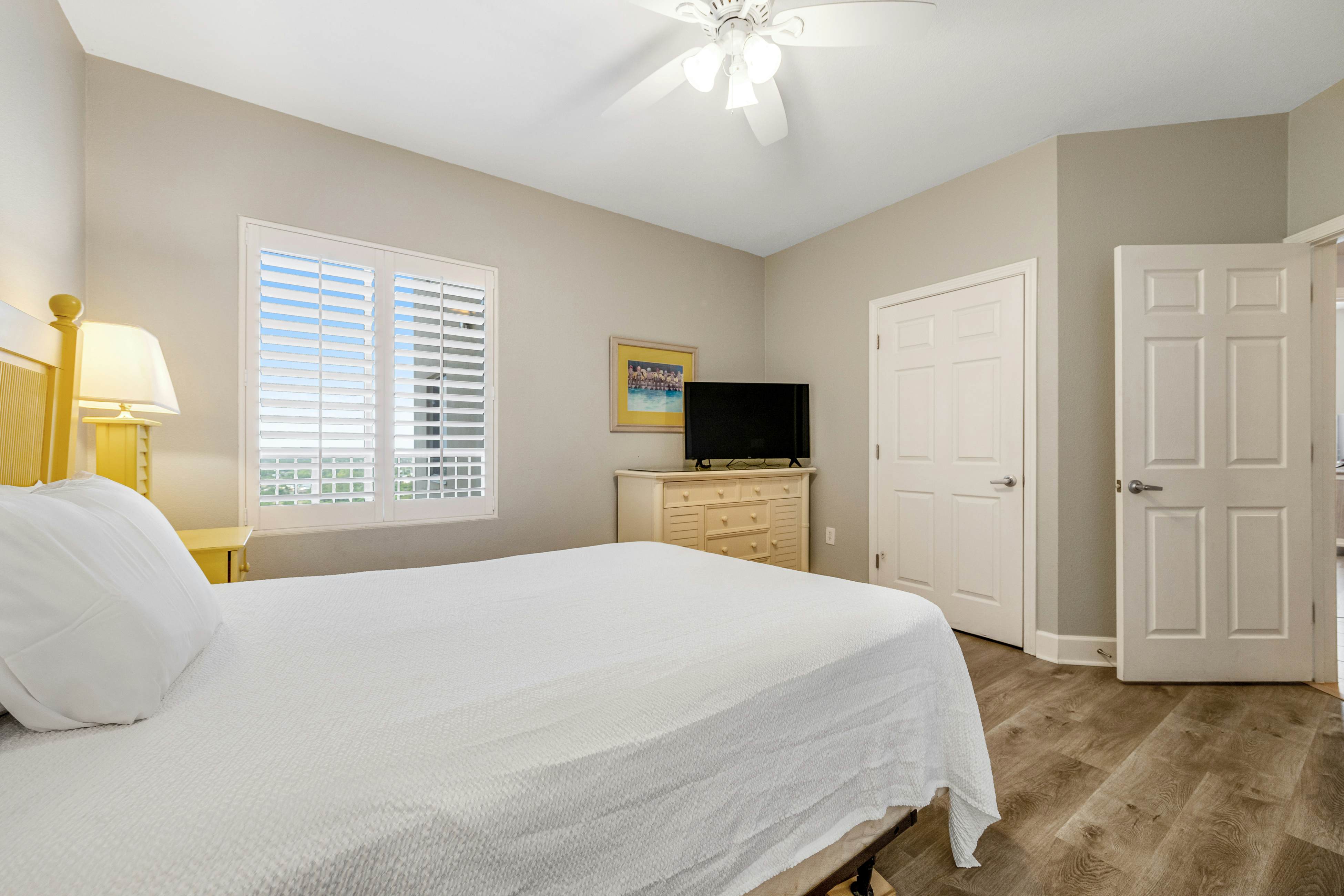 Tidewater Beach Resort 1717