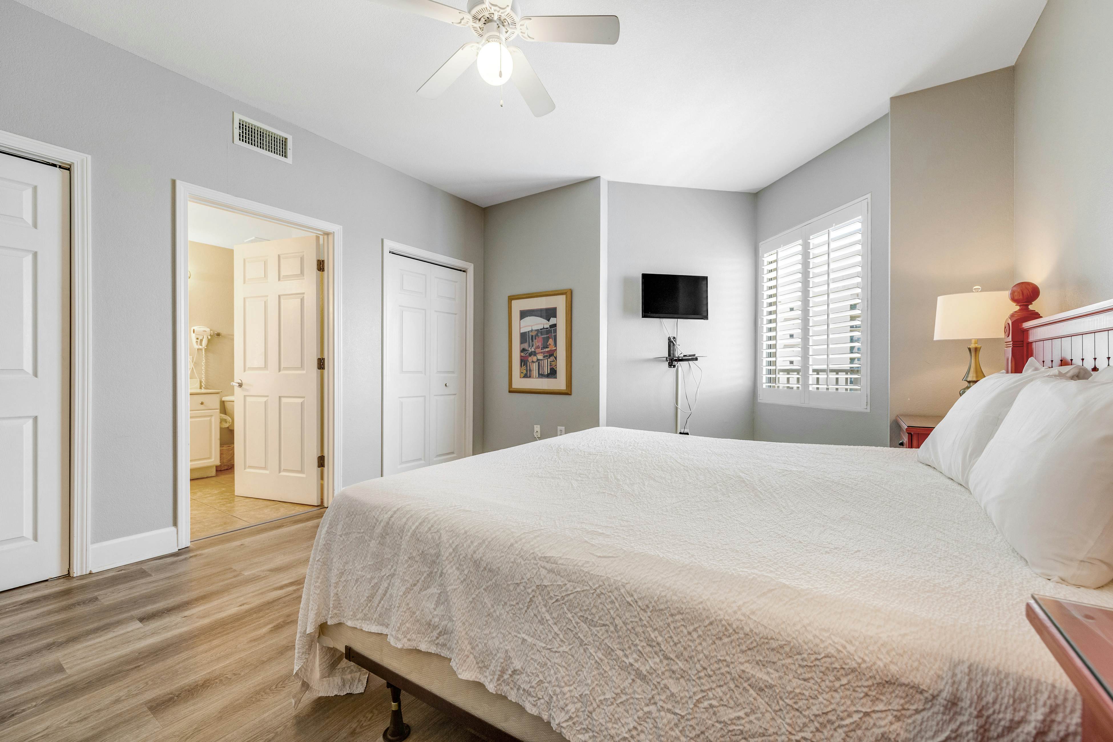 Tidewater Beach Resort 1717