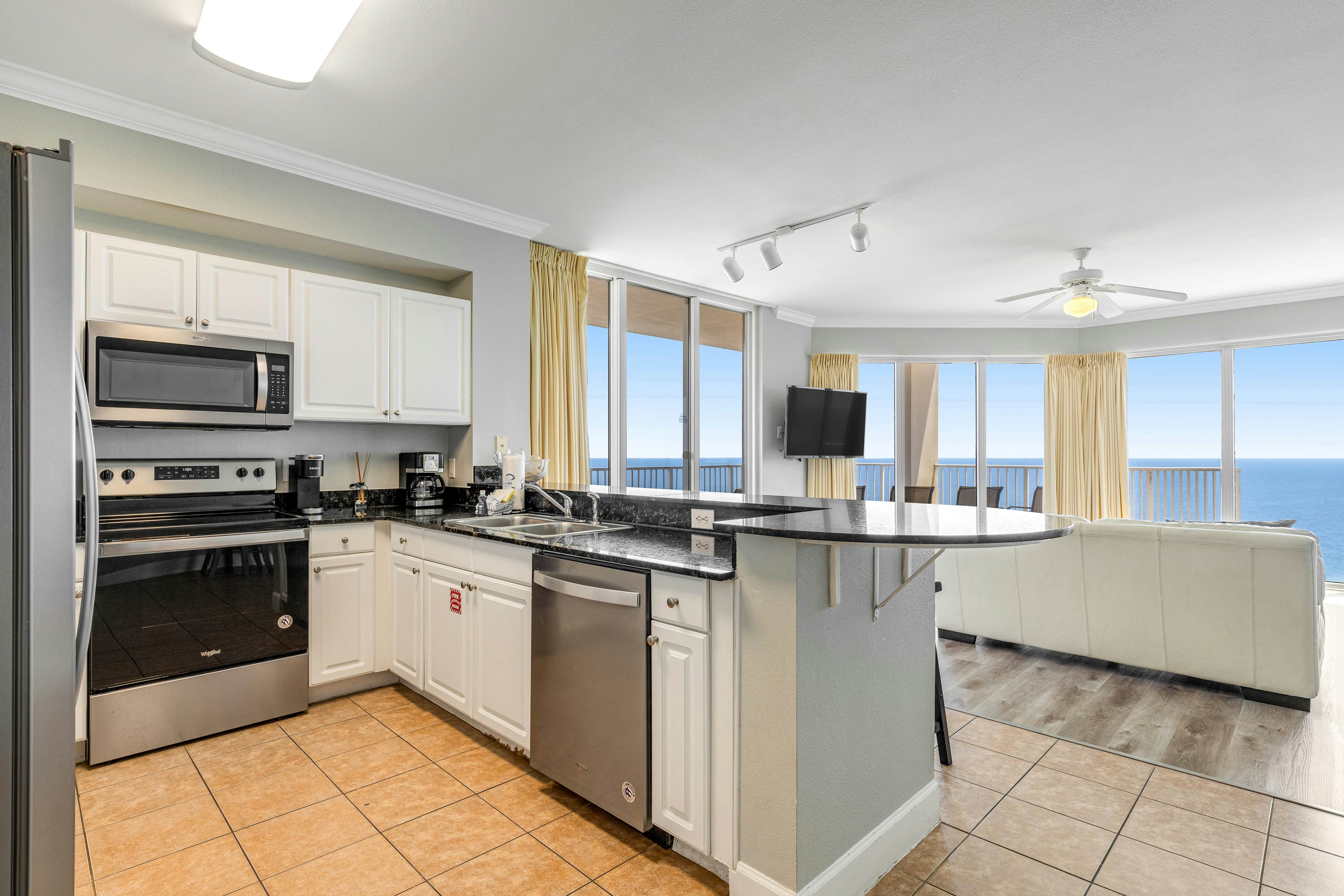 Tidewater Beach Resort 1717