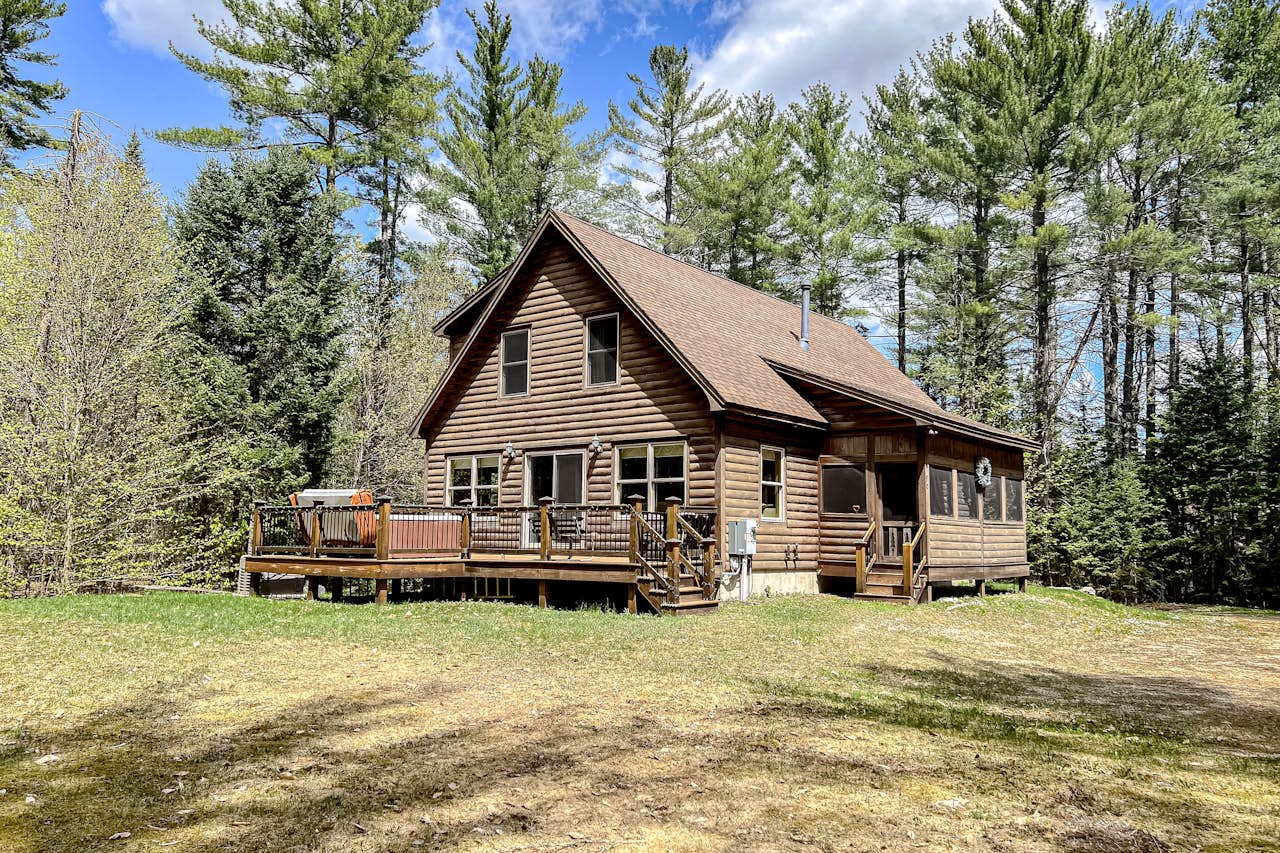 Pinecone Lodge 4 BD Newry, ME Vacation Rental Vacasa