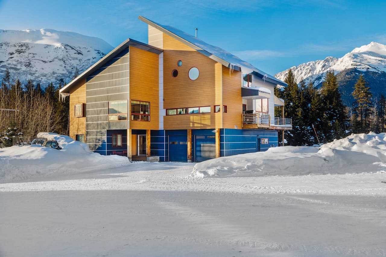 Girdwood Getaway 4 BD Girdwood, AK Vacation Rental Vacasa