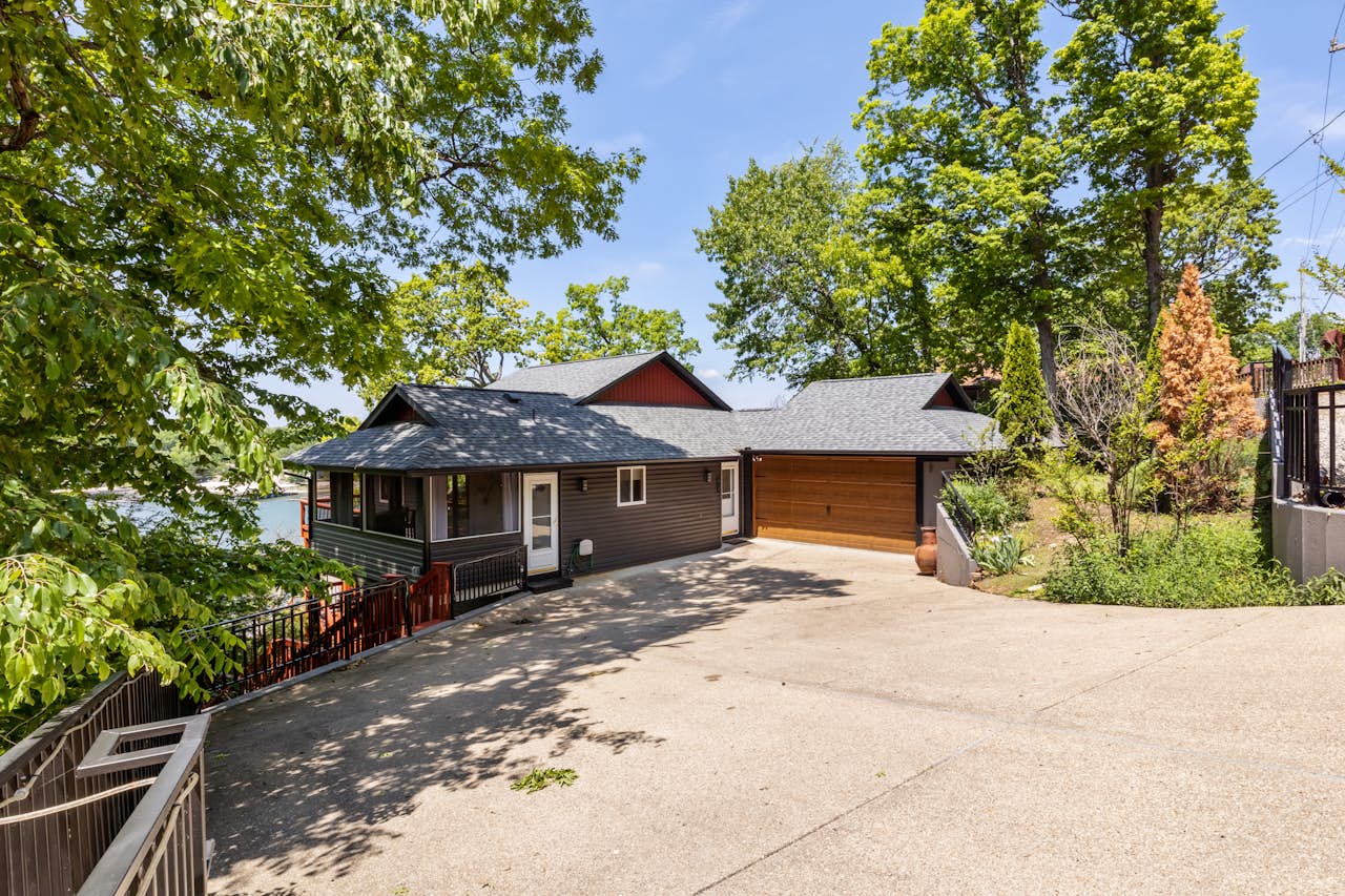 The Granary House 3 BD Sunrise Beach, MO Vacation Rental Vacasa