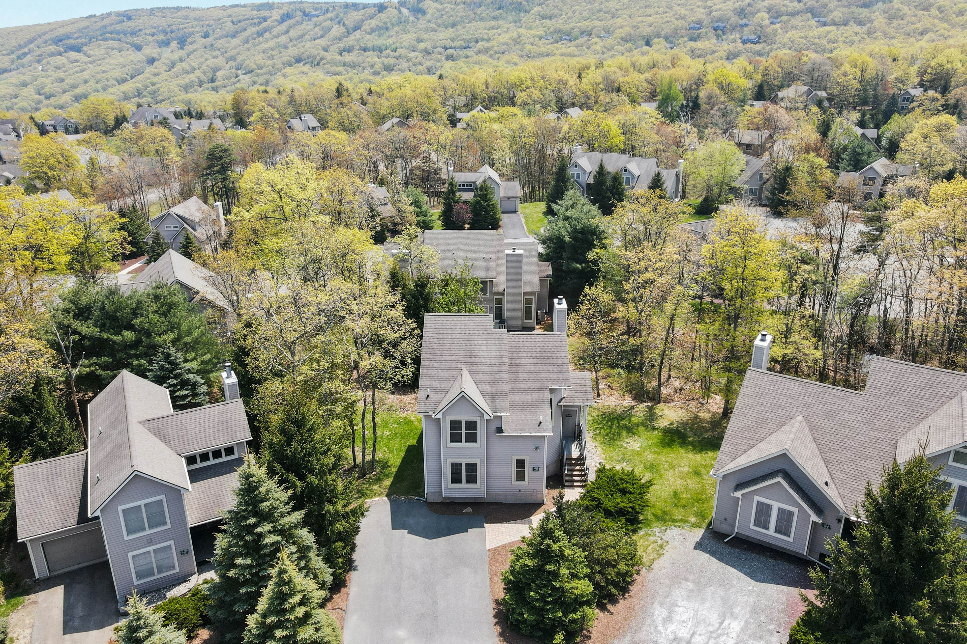 The Overlook Nook in Northridge