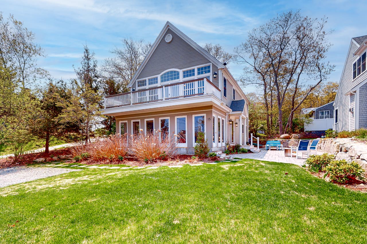 Bay Vista 4 BD Sagamore Beach, MA Vacation Rental Vacasa