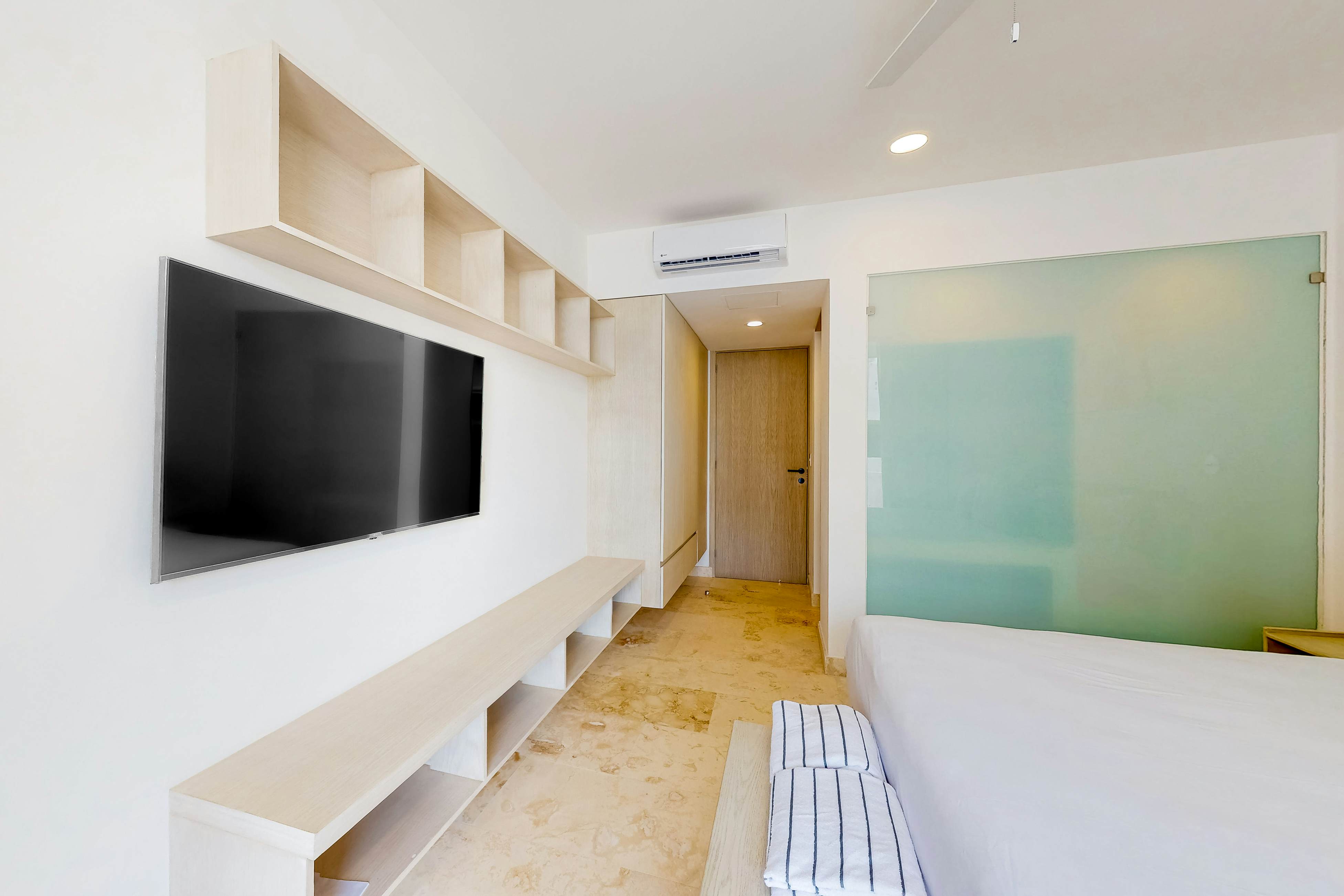 Anah Hunab 415 at Av Coba