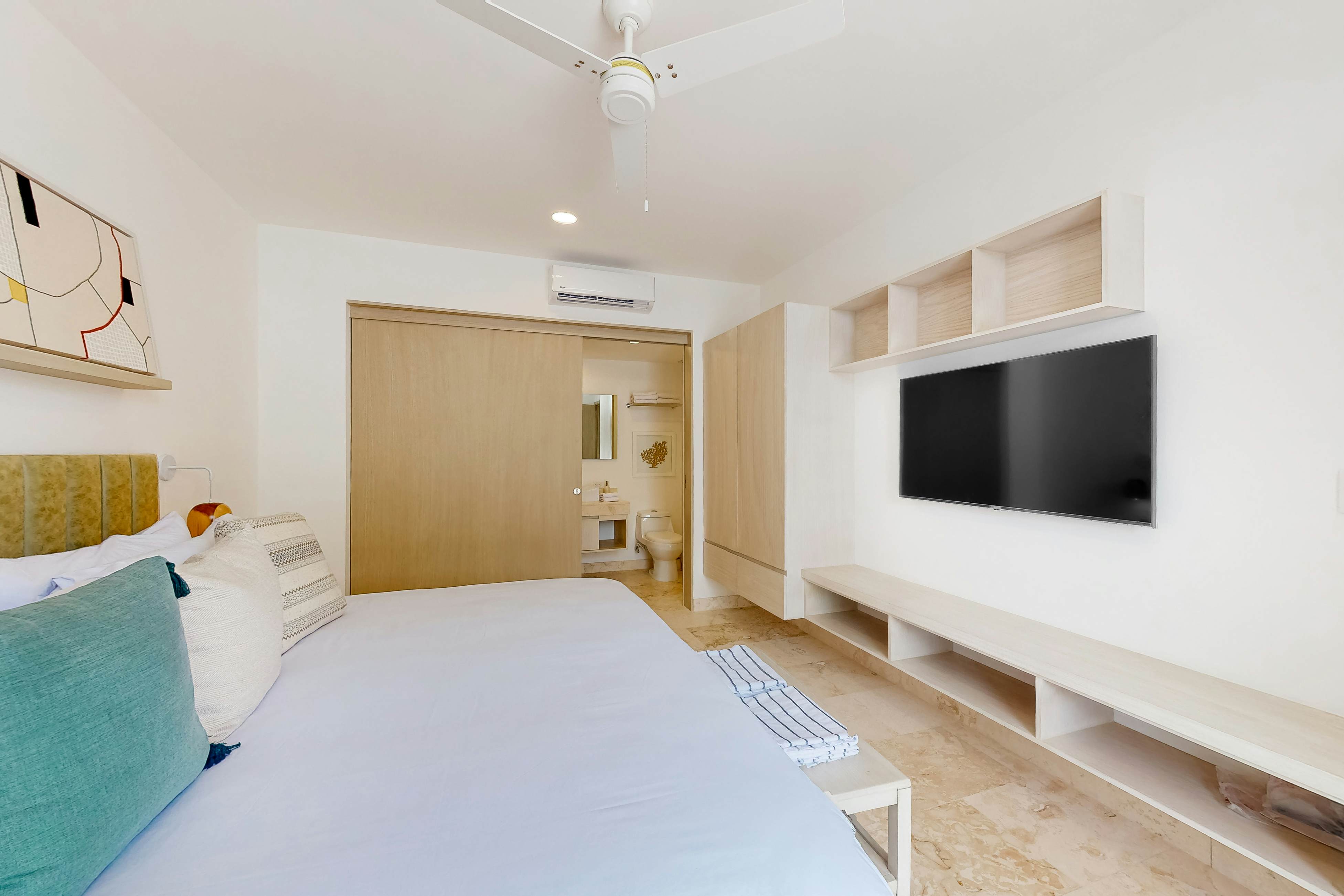 Anah Hunab 415 at Av Coba