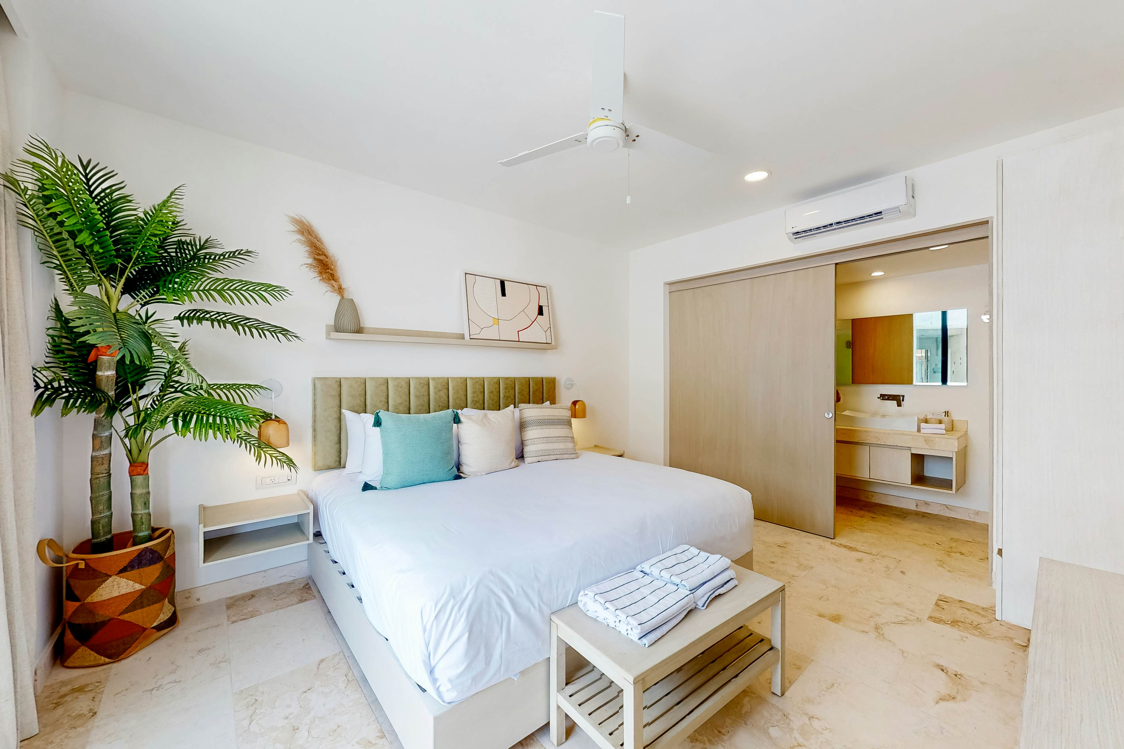 Anah Hunab 415 at Av Coba