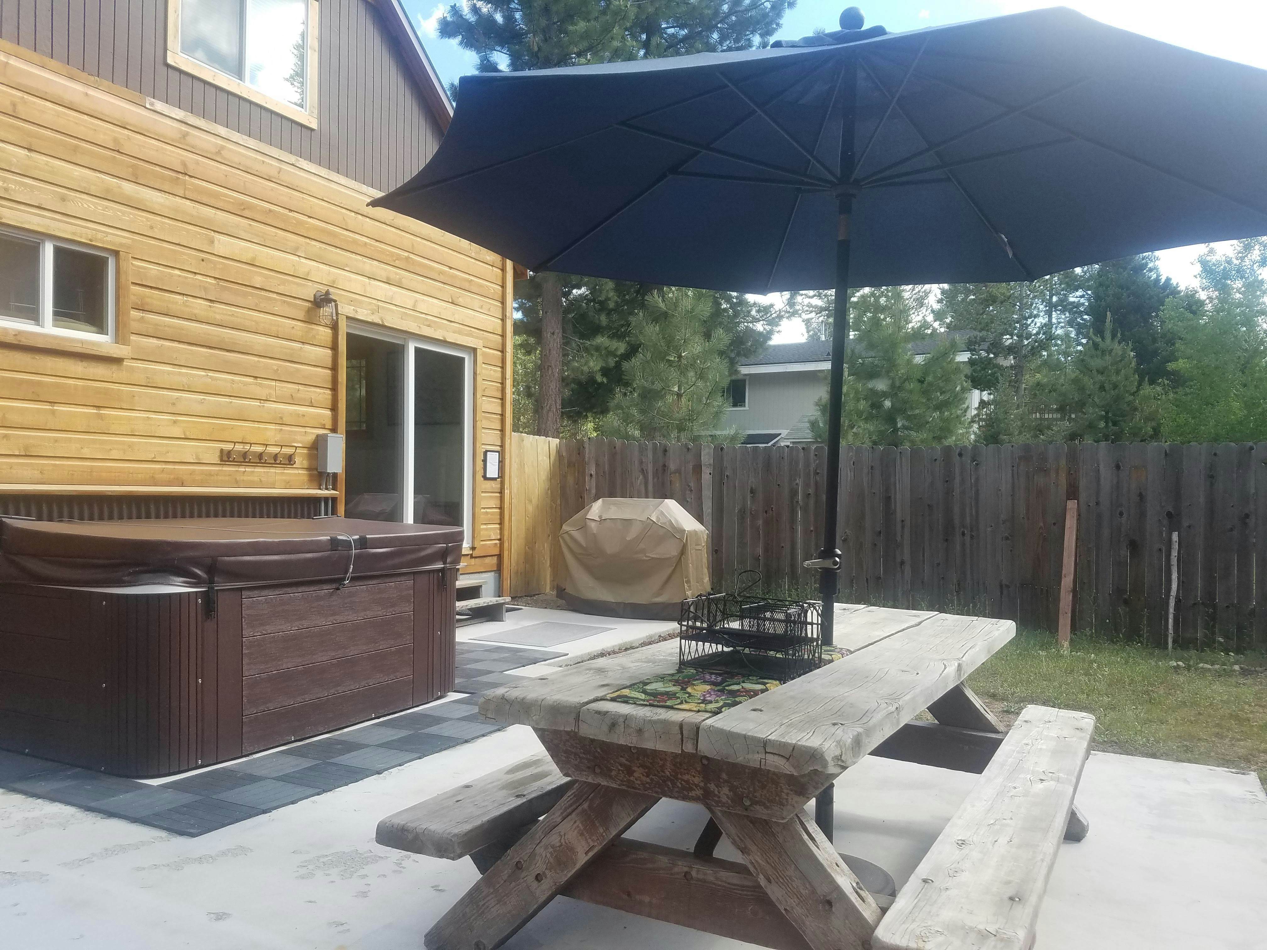 Pine Lantern Retreat