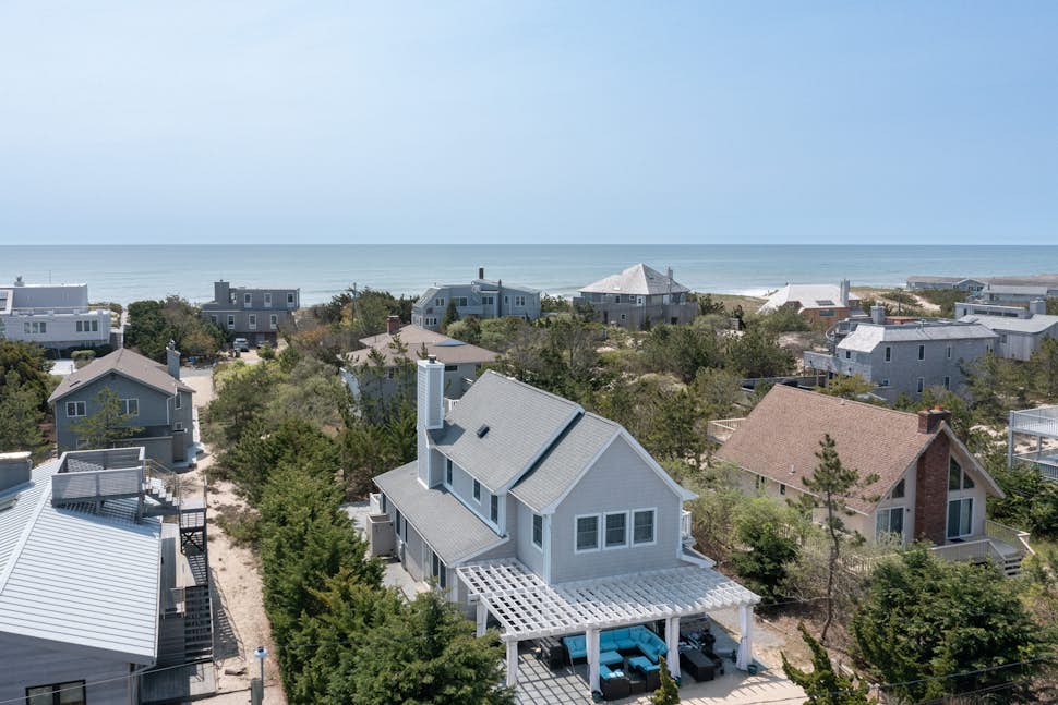 Beach House 4 BD Amagansett, NY Vacation Rental Vacasa