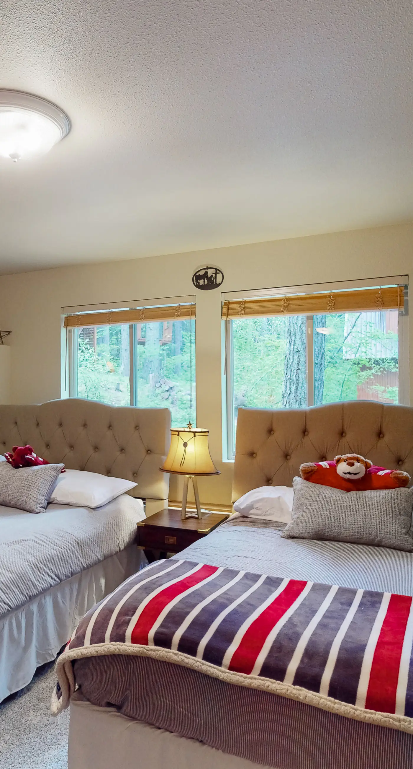 Pine-Loch Sun Retreat