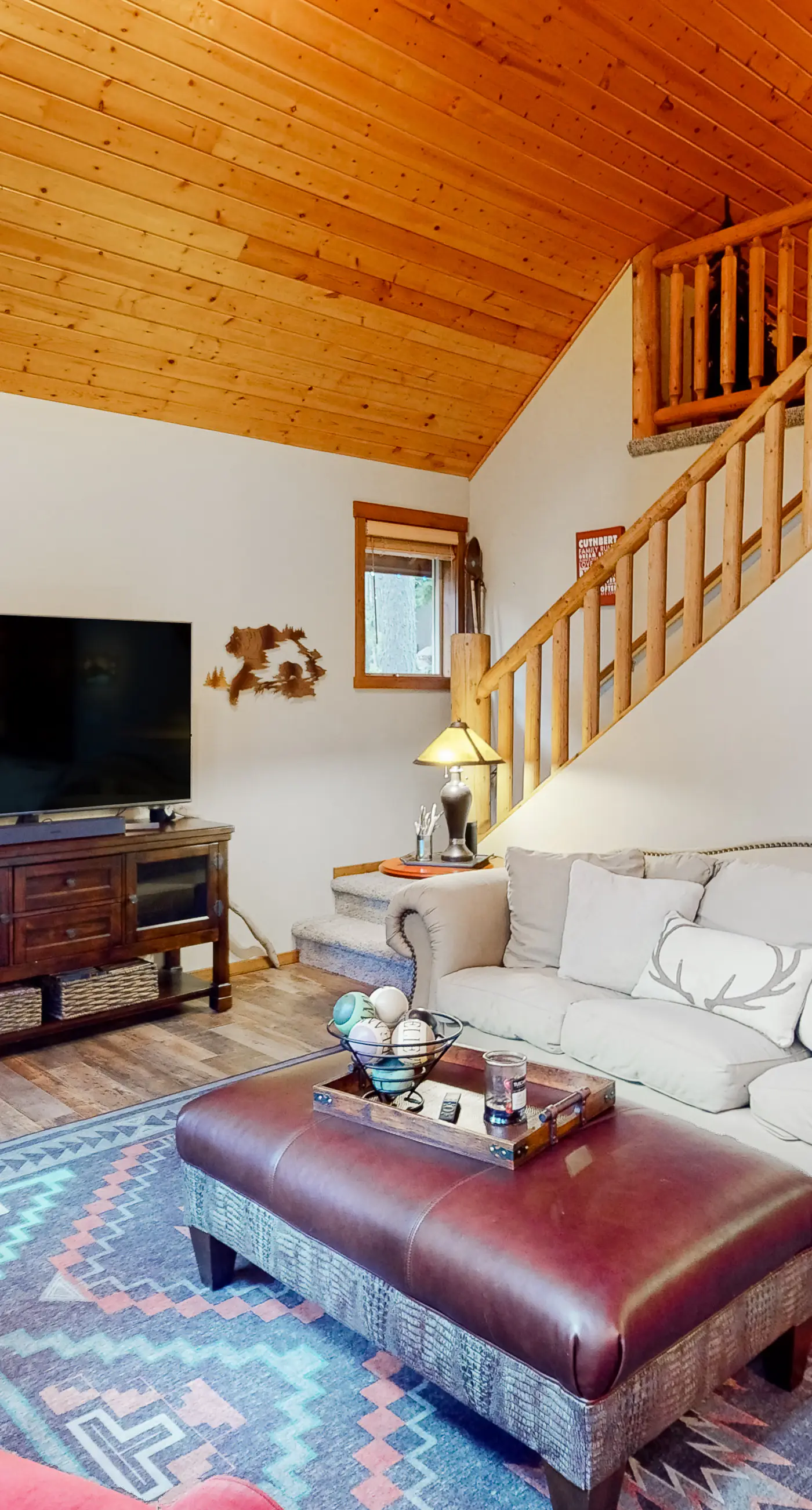 Pine-Loch Sun Retreat