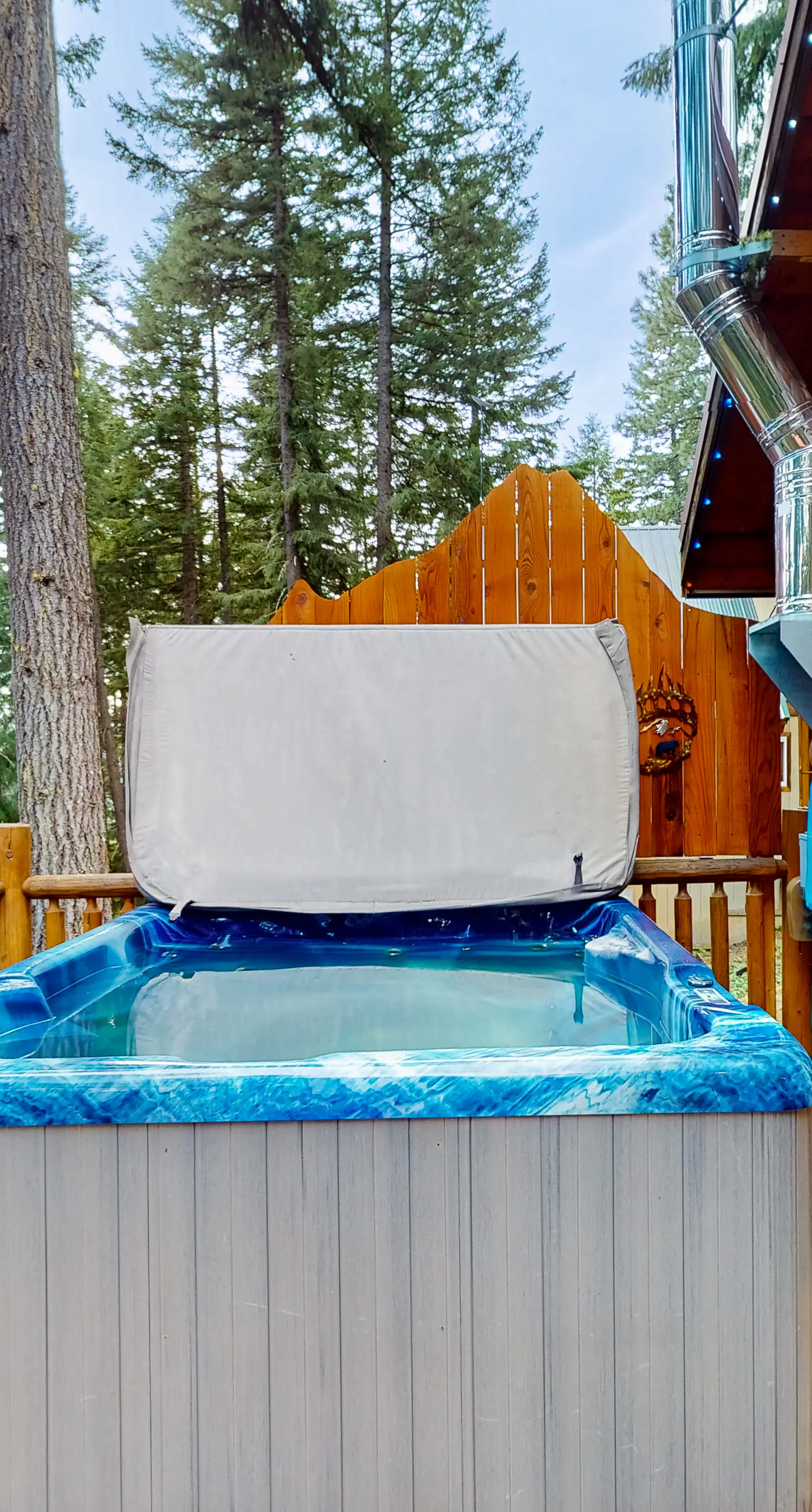 Pine-Loch Sun Retreat