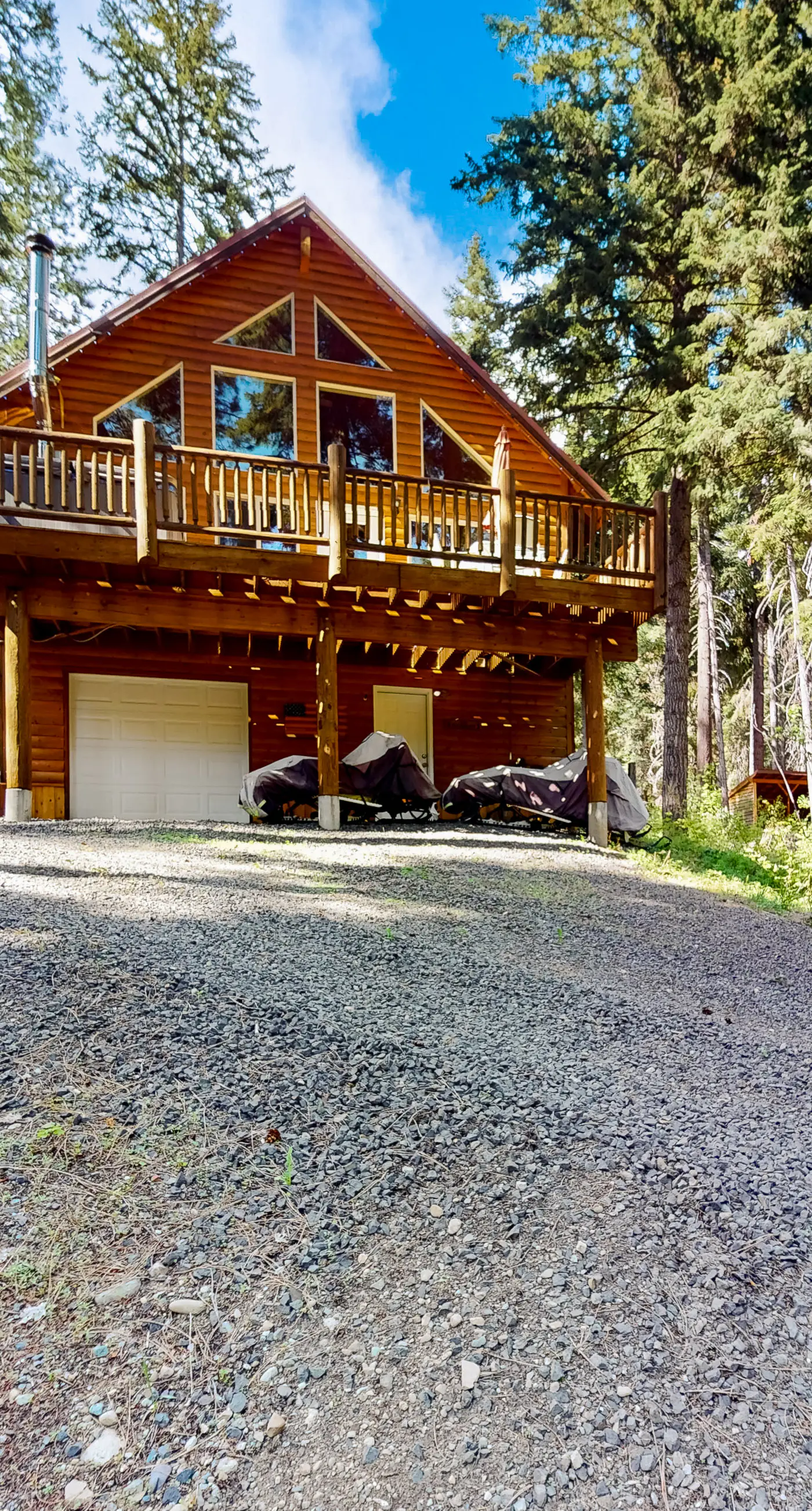 Pine-Loch Sun Retreat