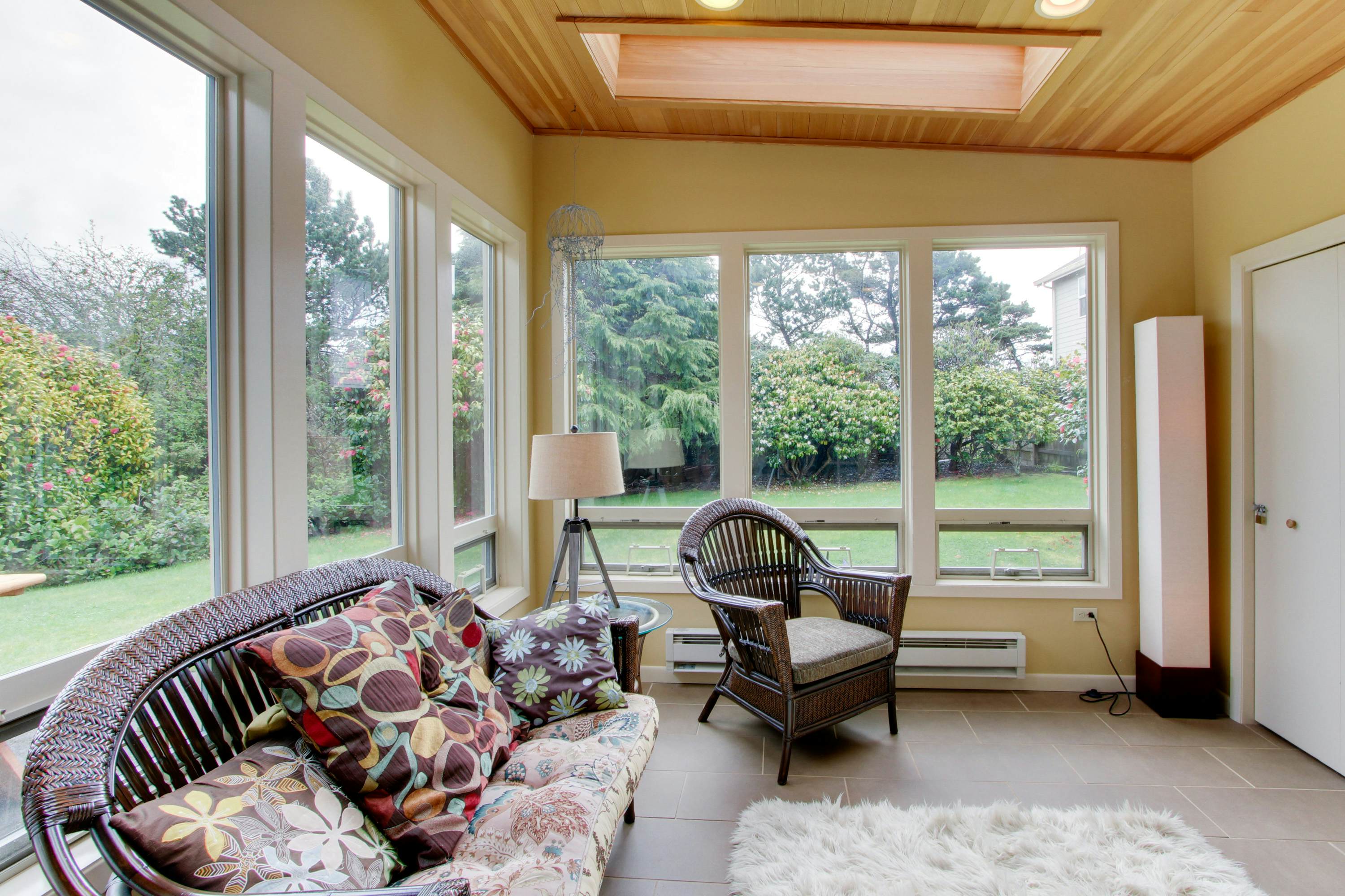 Jumping Scallops 3 BD Newport, OR Vacation Rental Vacasa