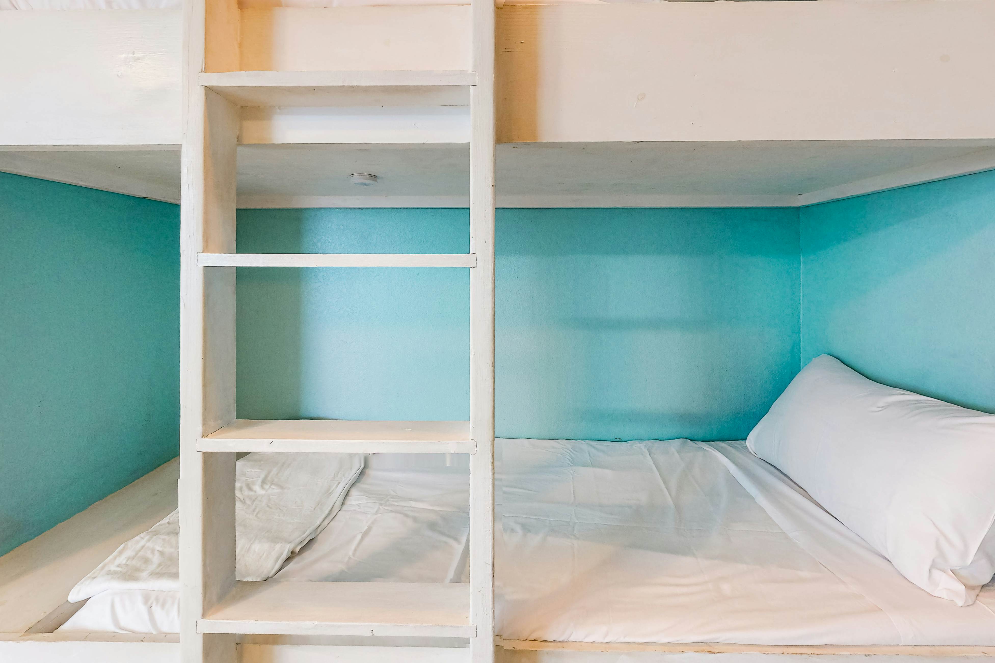 Tidewater Beach Resort 1618