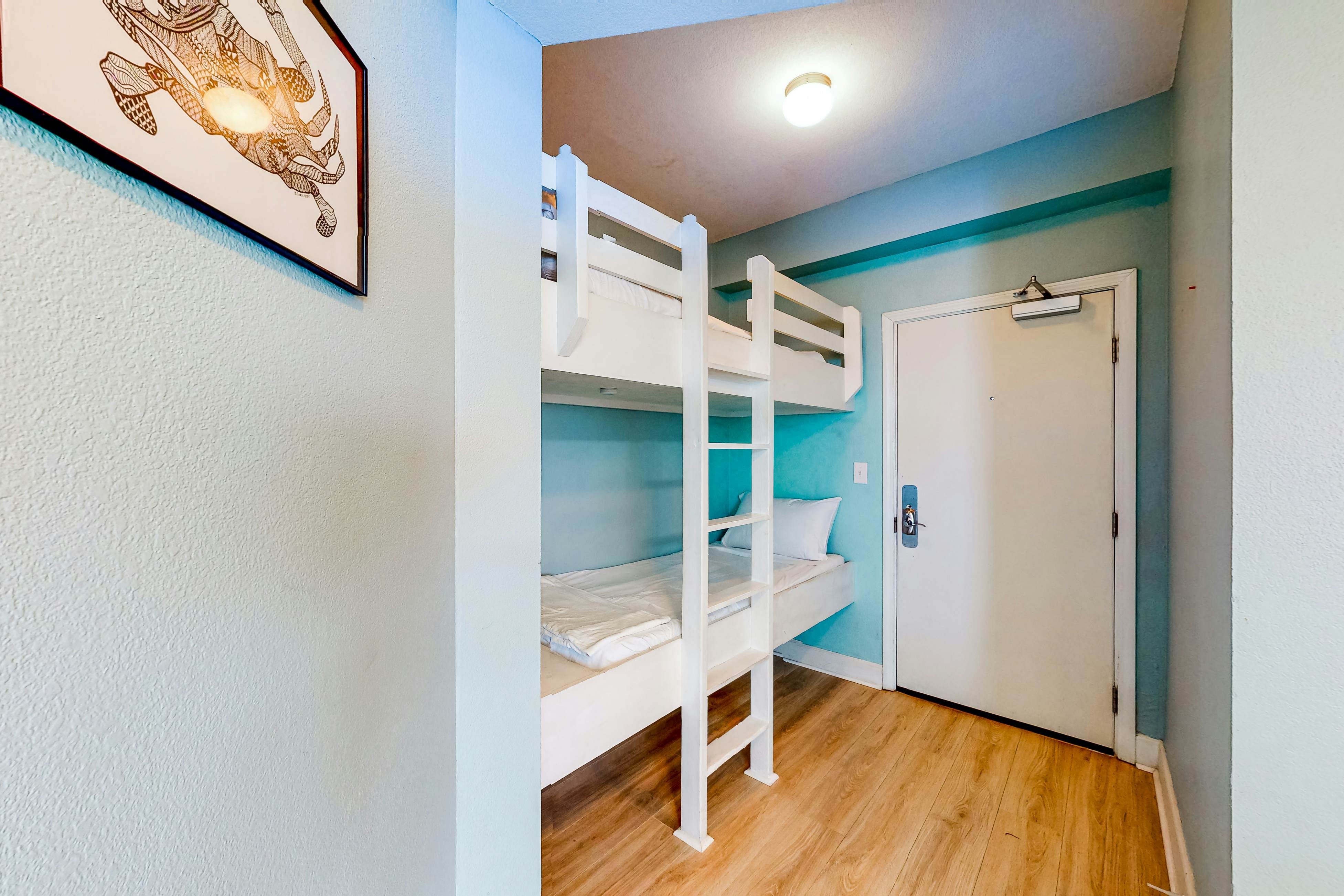 Tidewater Beach Resort 1618