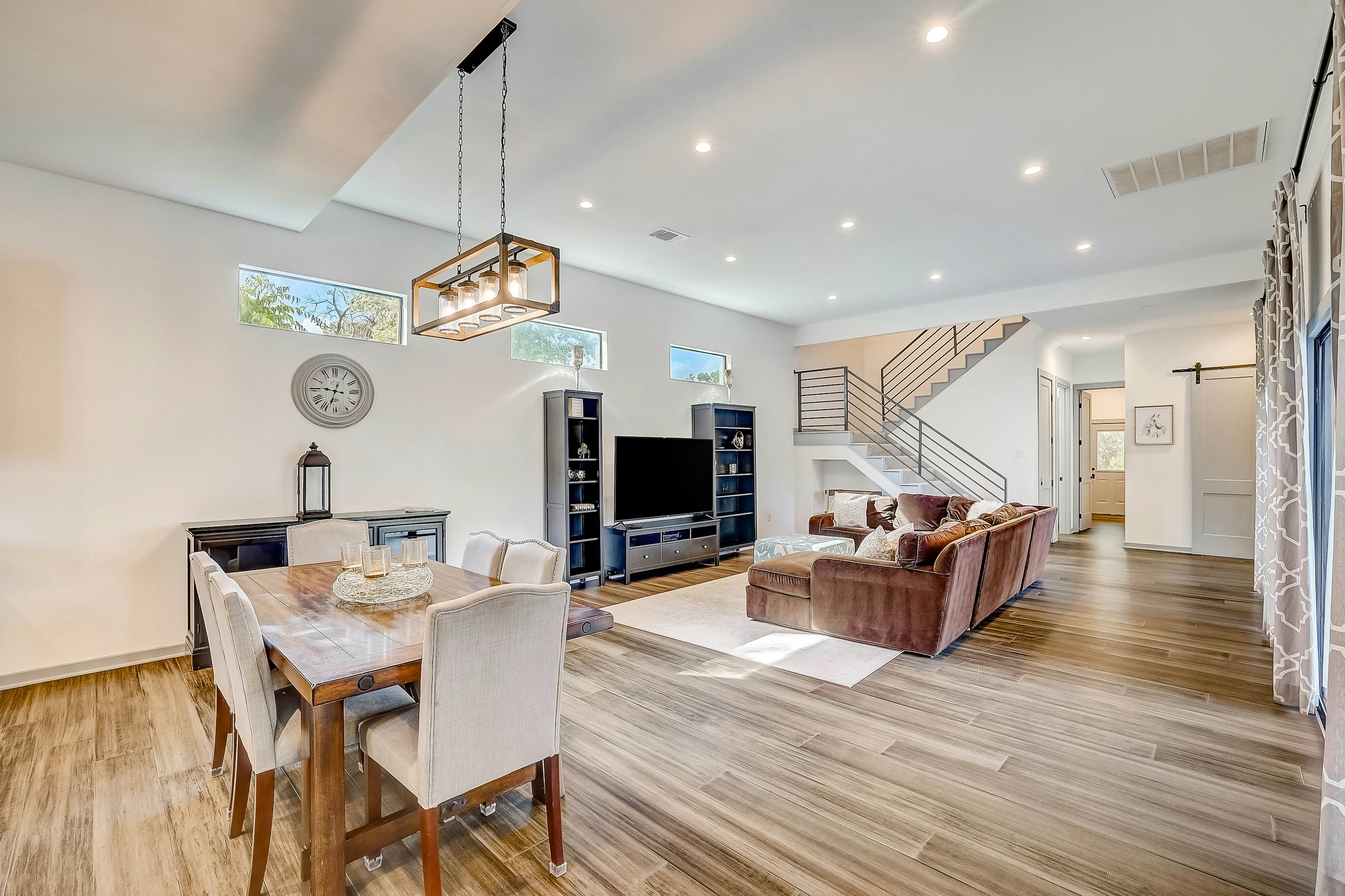 Serene Austin Stunner