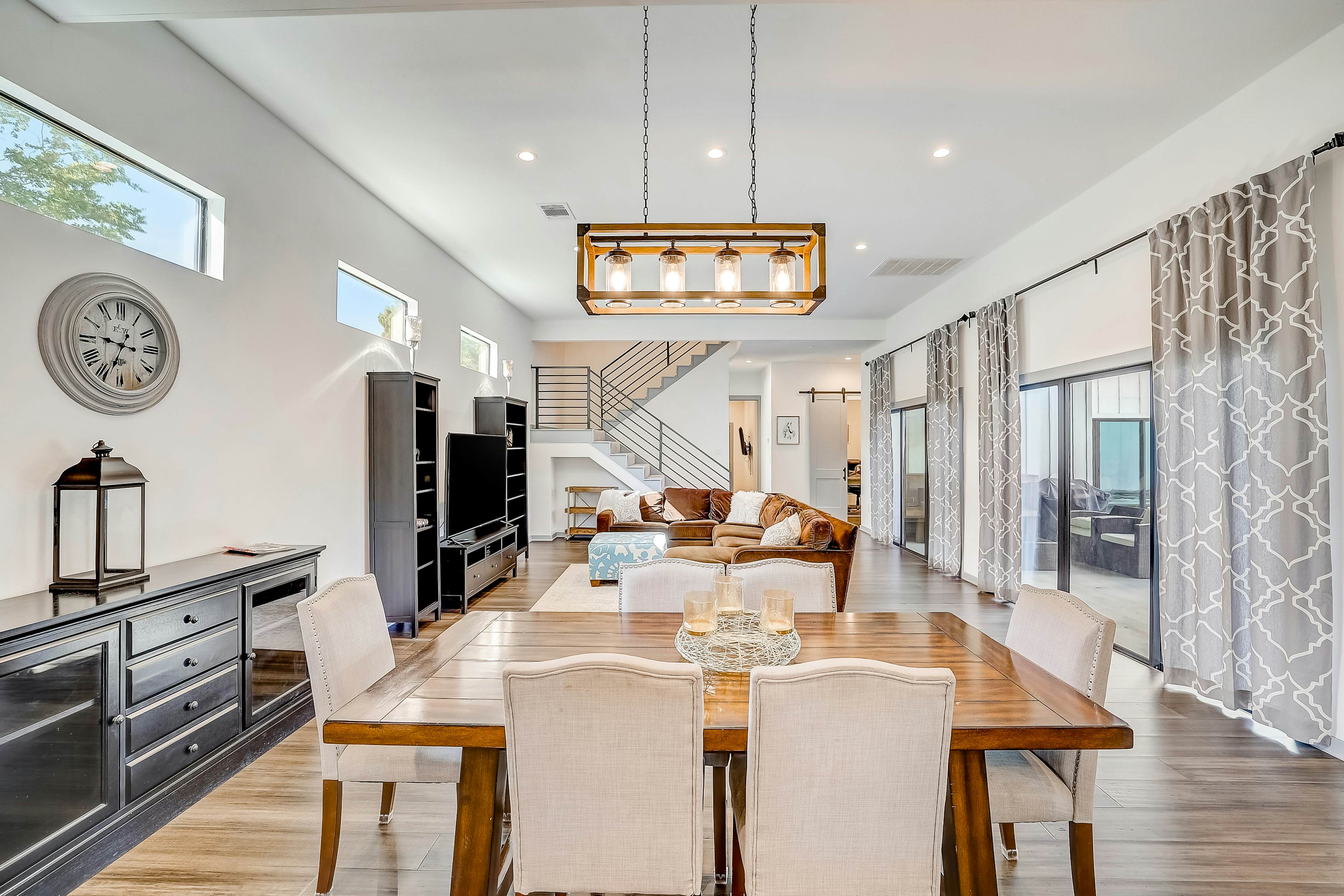 Serene Austin Stunner