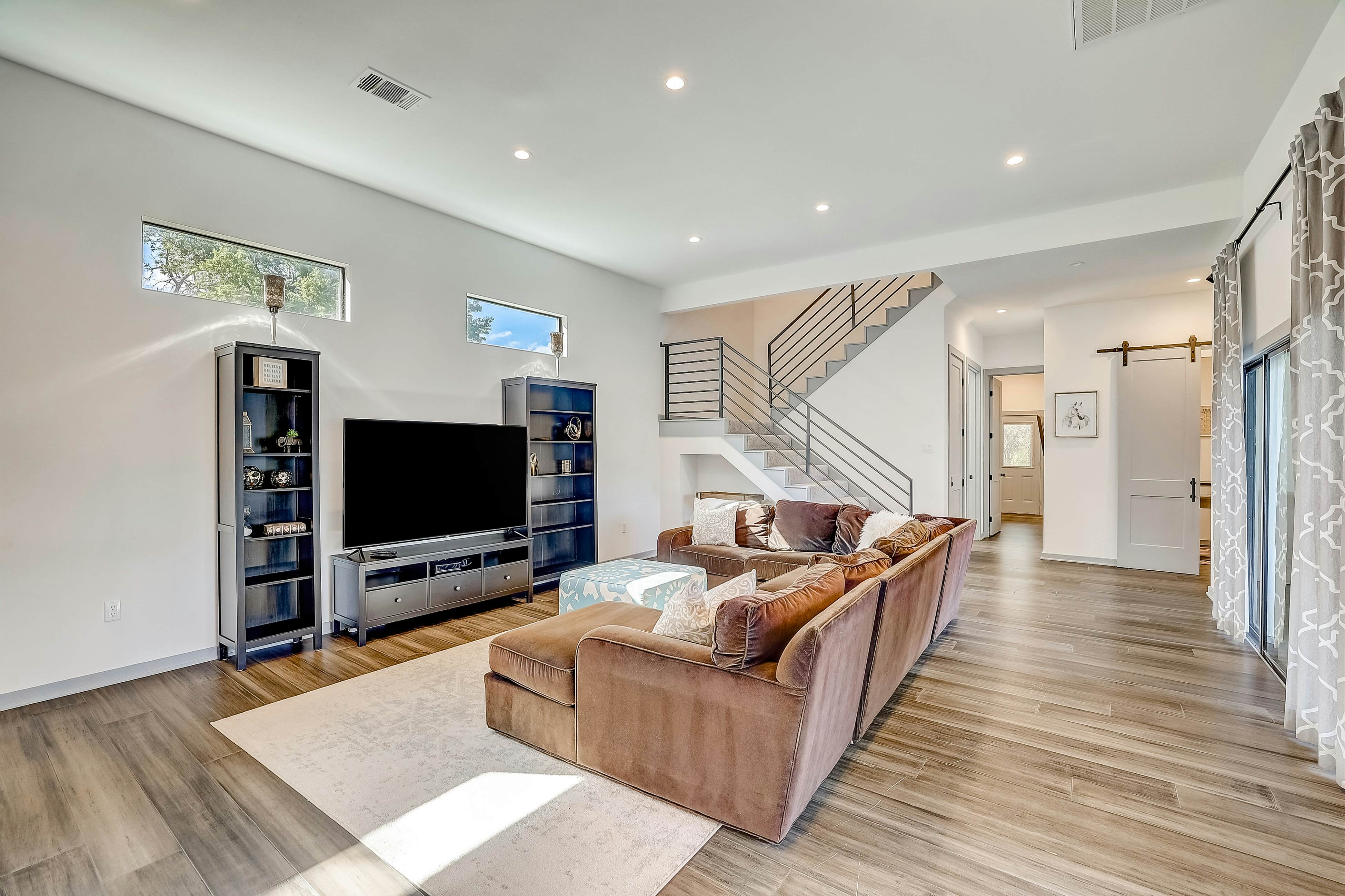 Serene Austin Stunner